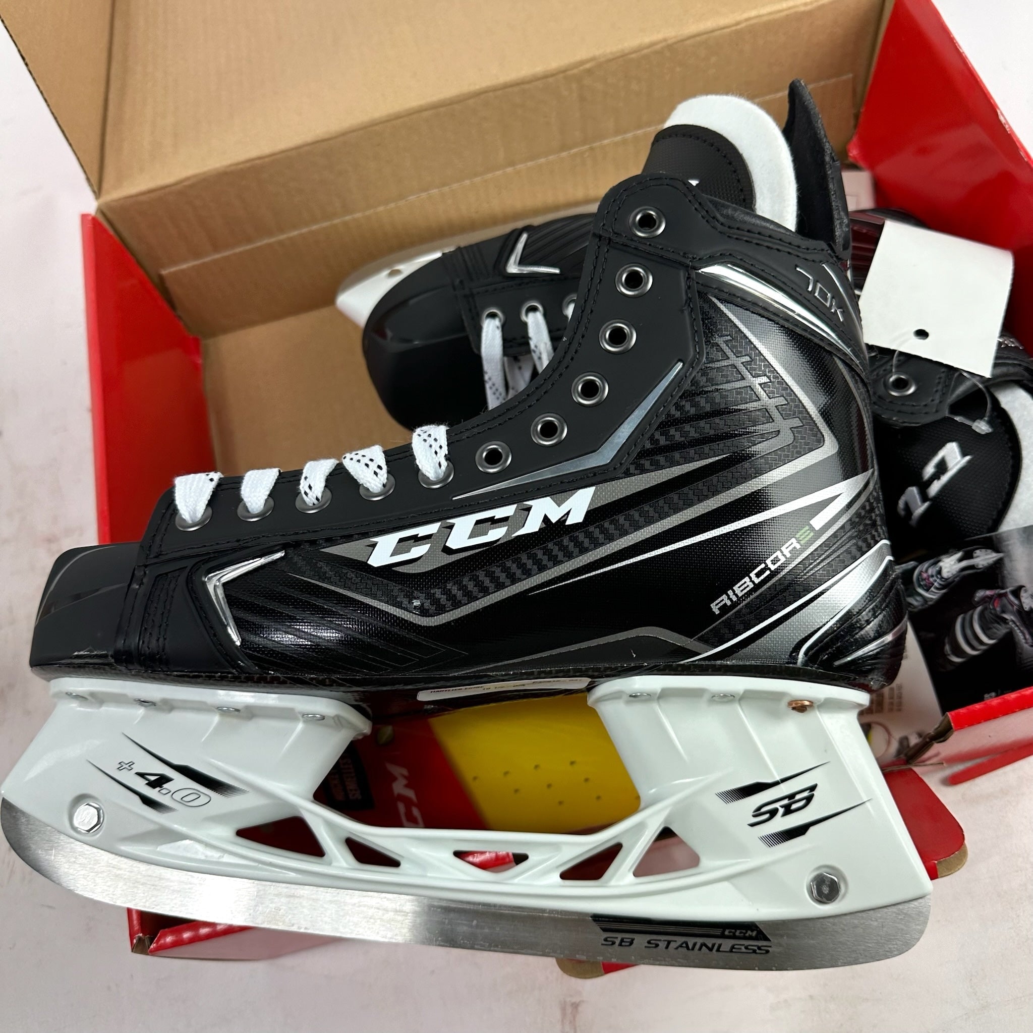 New CCM Ribcor 70K Skates | Size 10.5 D | M346