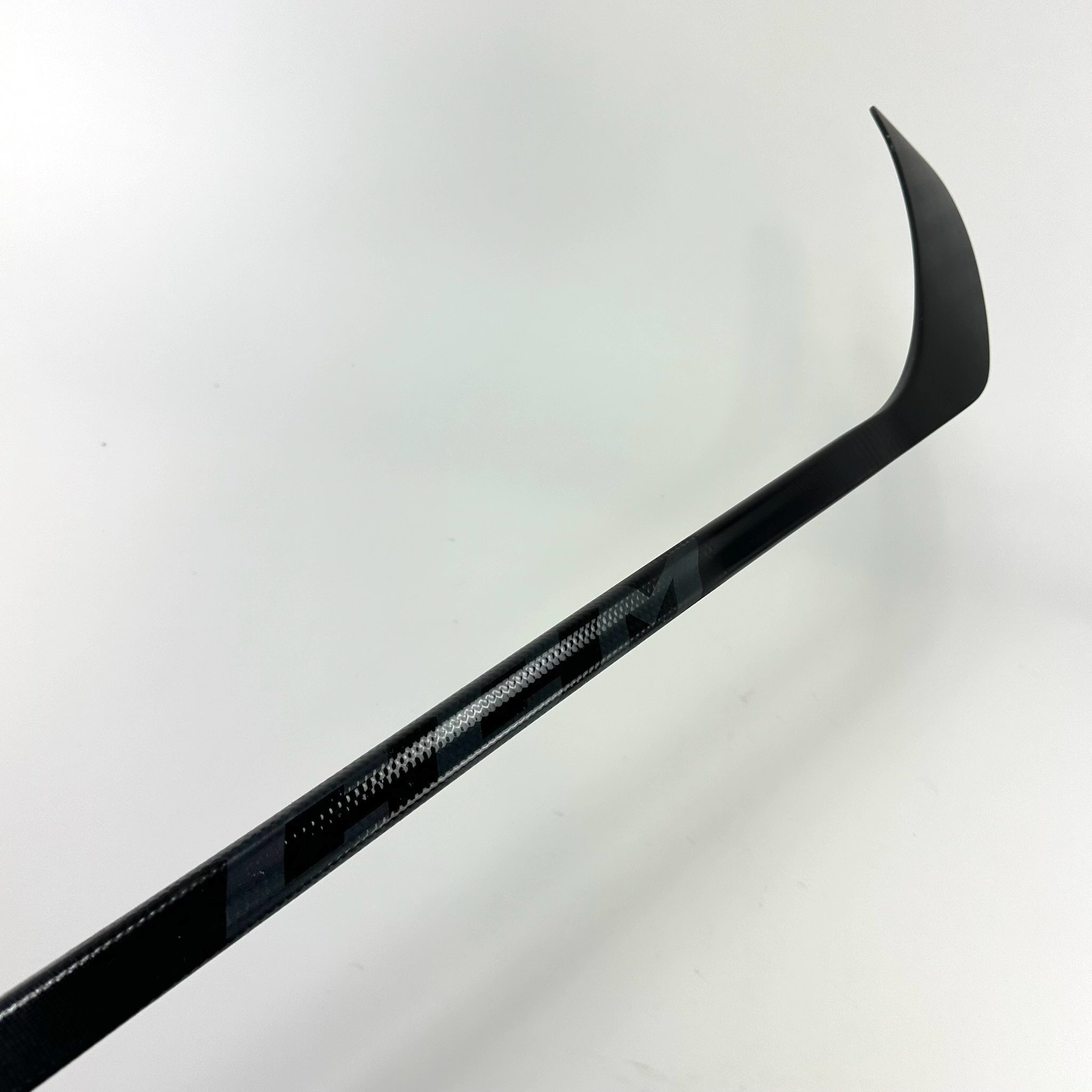 New Right CCM Trigger 6 Pro | 80 Flex Custom Curve Grip | Chaffee | K138