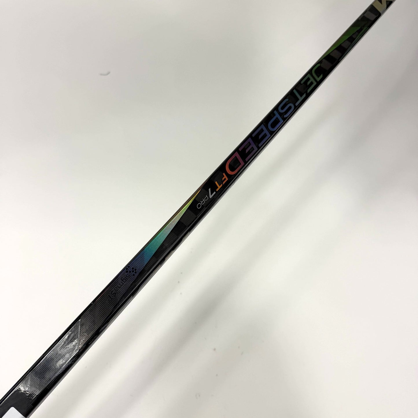 Used Right CCM Jetspeed FT7 Pro | 95 Flex P28M Curve Grip | AB823