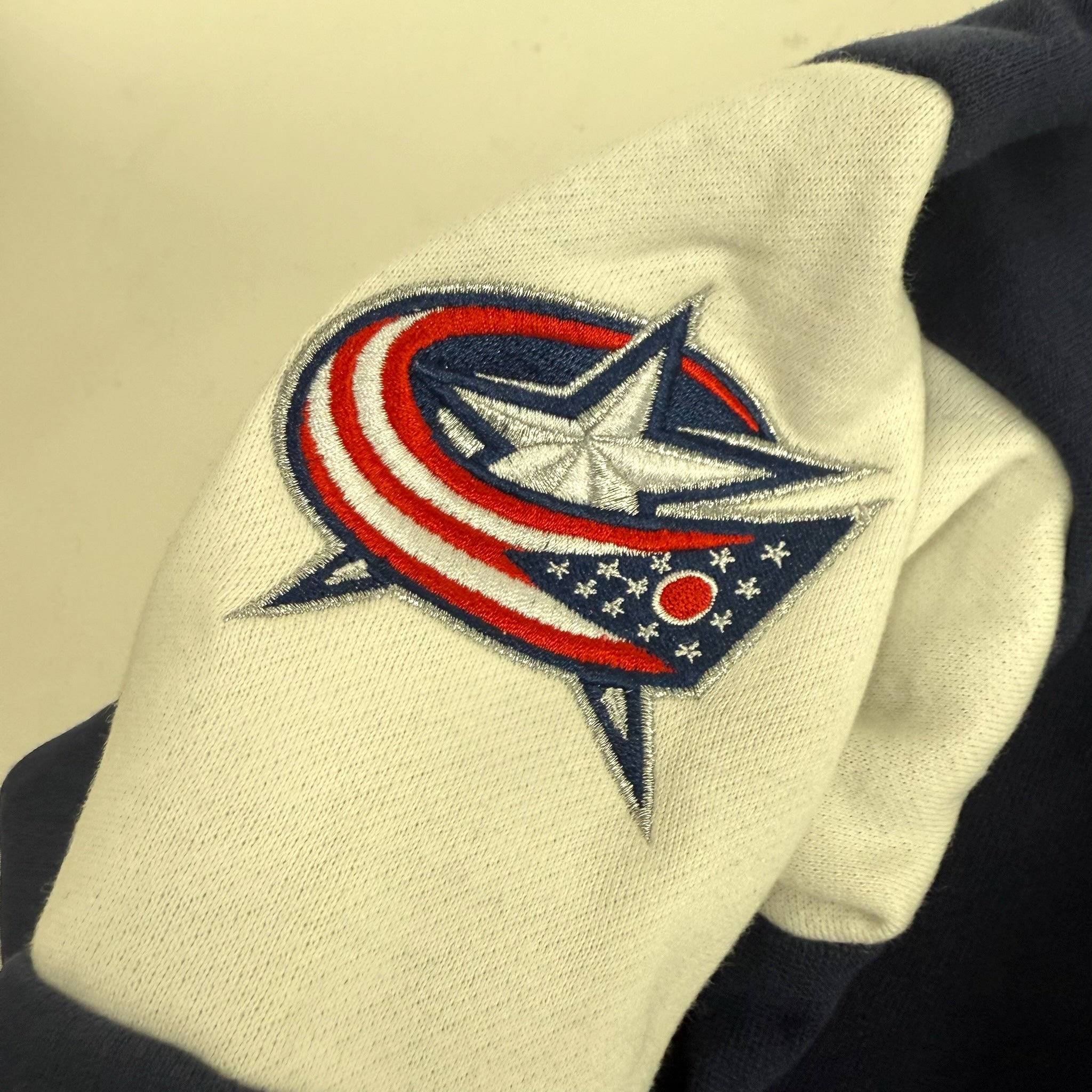 Brand New Columbus Blue Jackets Womens XL Crew Cut Sweatshirt - #191520286323 - Top Flight Hockey