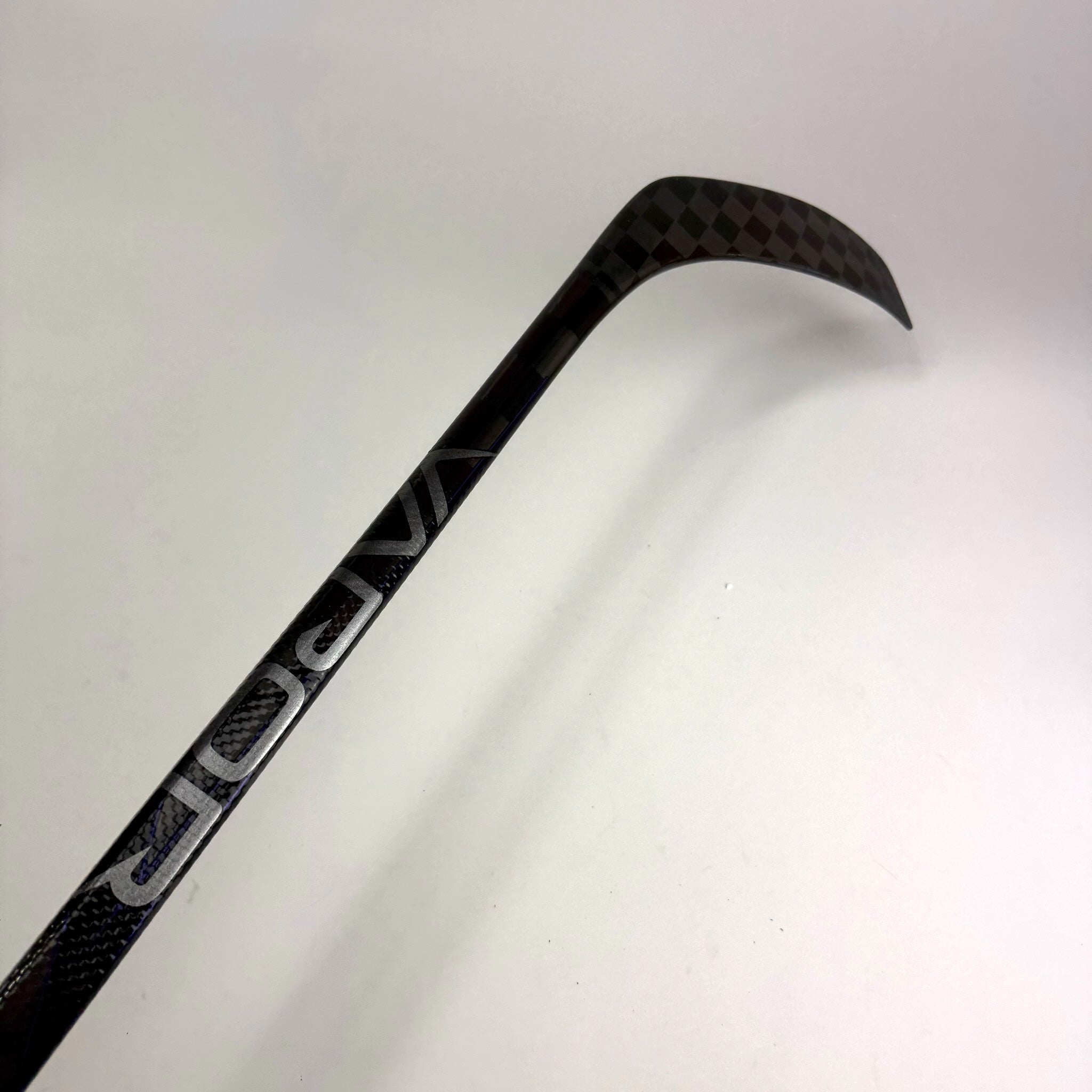 New Left Purple Bauer Vapor Hyperlite 2 | 95 Flex P90TM Curve Grip | J772