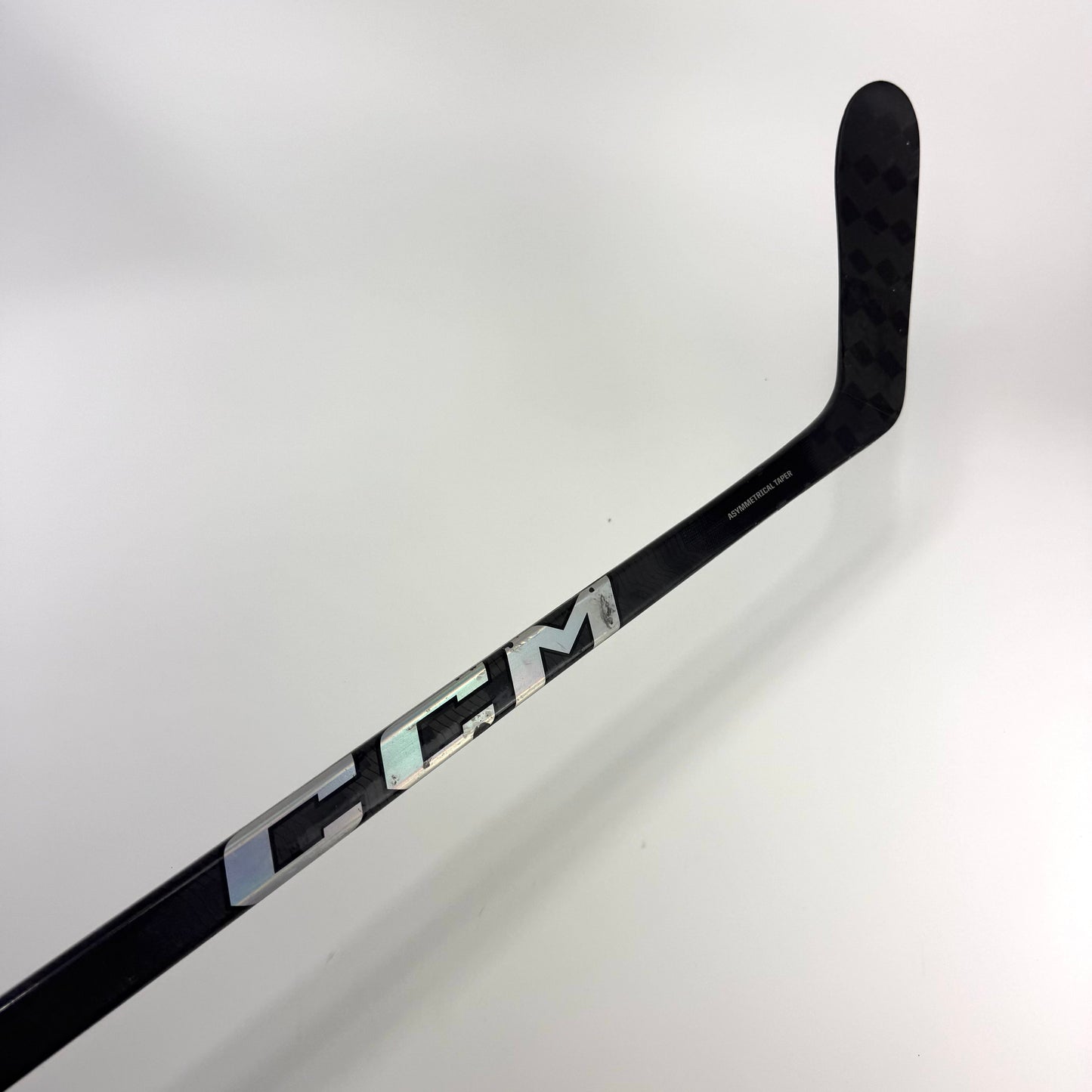 Used Left CCM Ribcor Trigger 8 Pro | 80 Flex P28 Curve Grip | A217 - Top Flight Hockey
