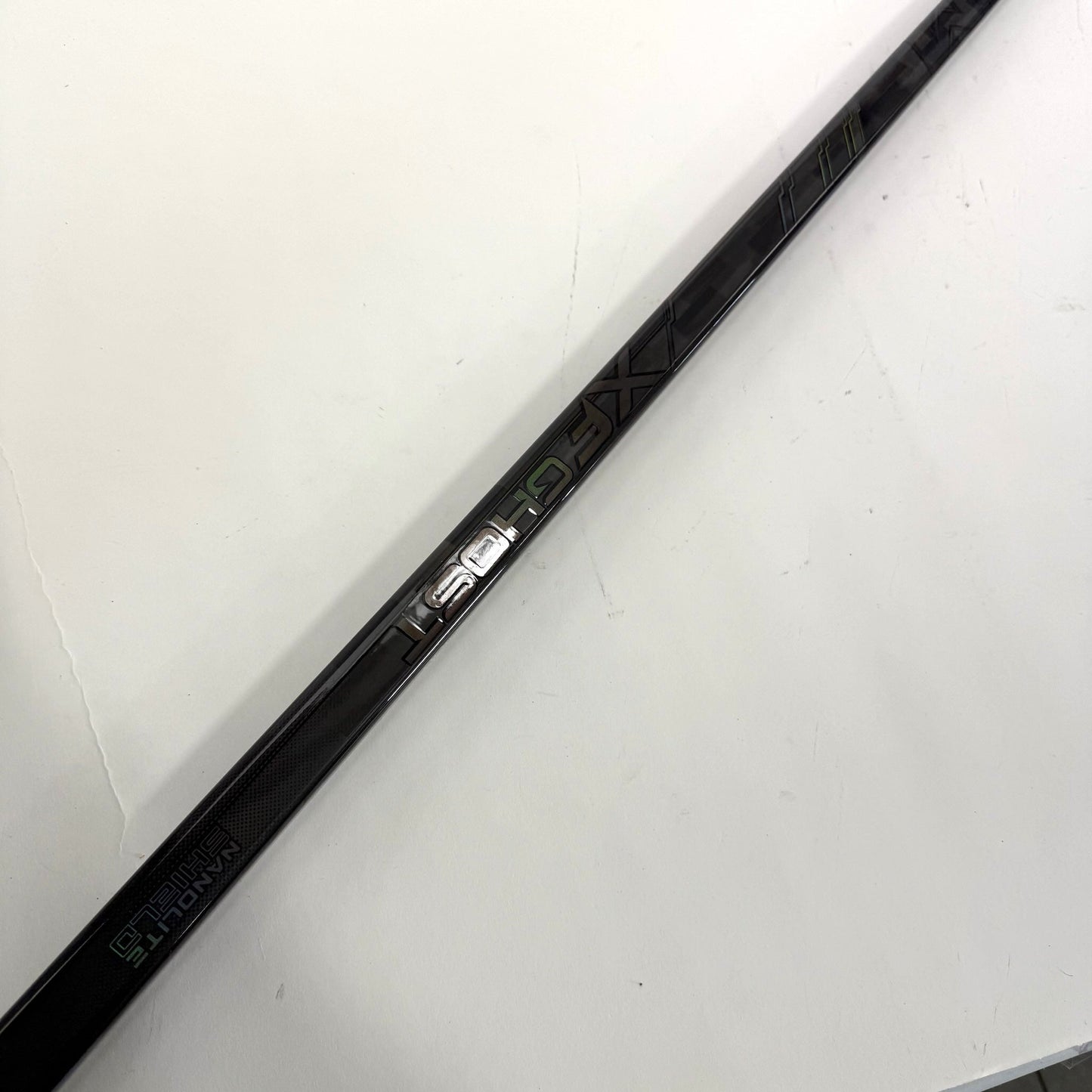 New Right CCM Tacks XF Ghost | 85 Flex P88 Curve Grip | Olson | BH246 - Top Flight Hockey