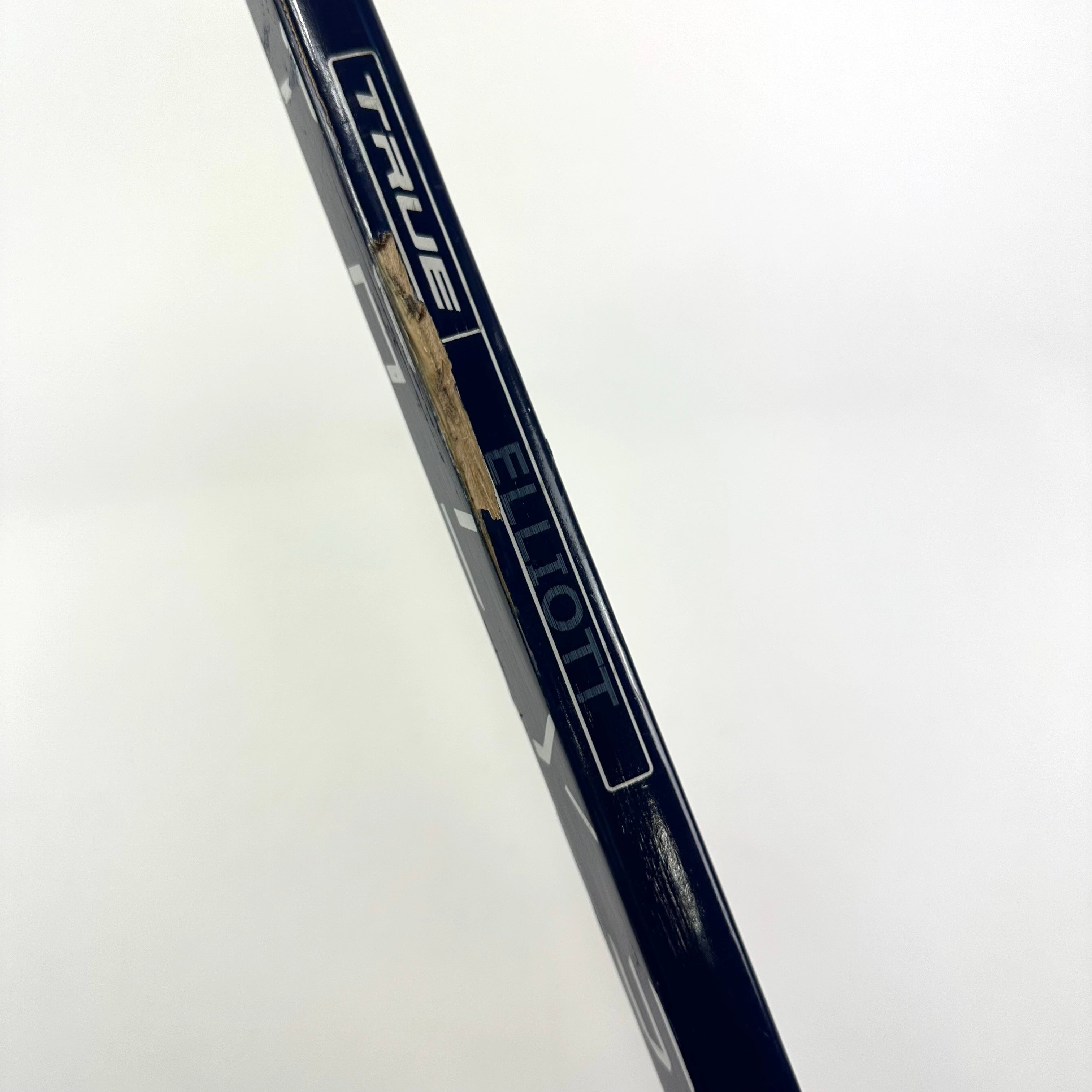 Damaged True Catalyst 9X Wood Goalie Stick | Regular | Elliot | 25" paddle | TBL347