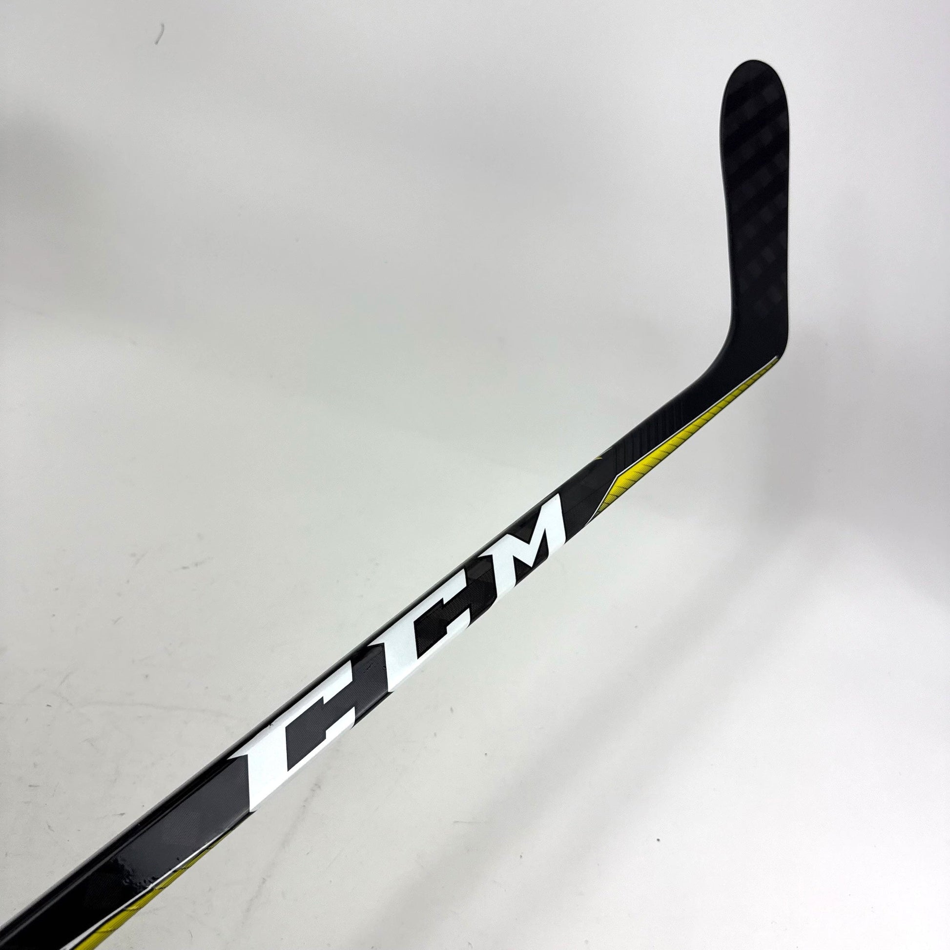New Left CCM Super Tacks 2.0  | 95 Flex P28 Curve Grip | F71 - Top Flight Hockey