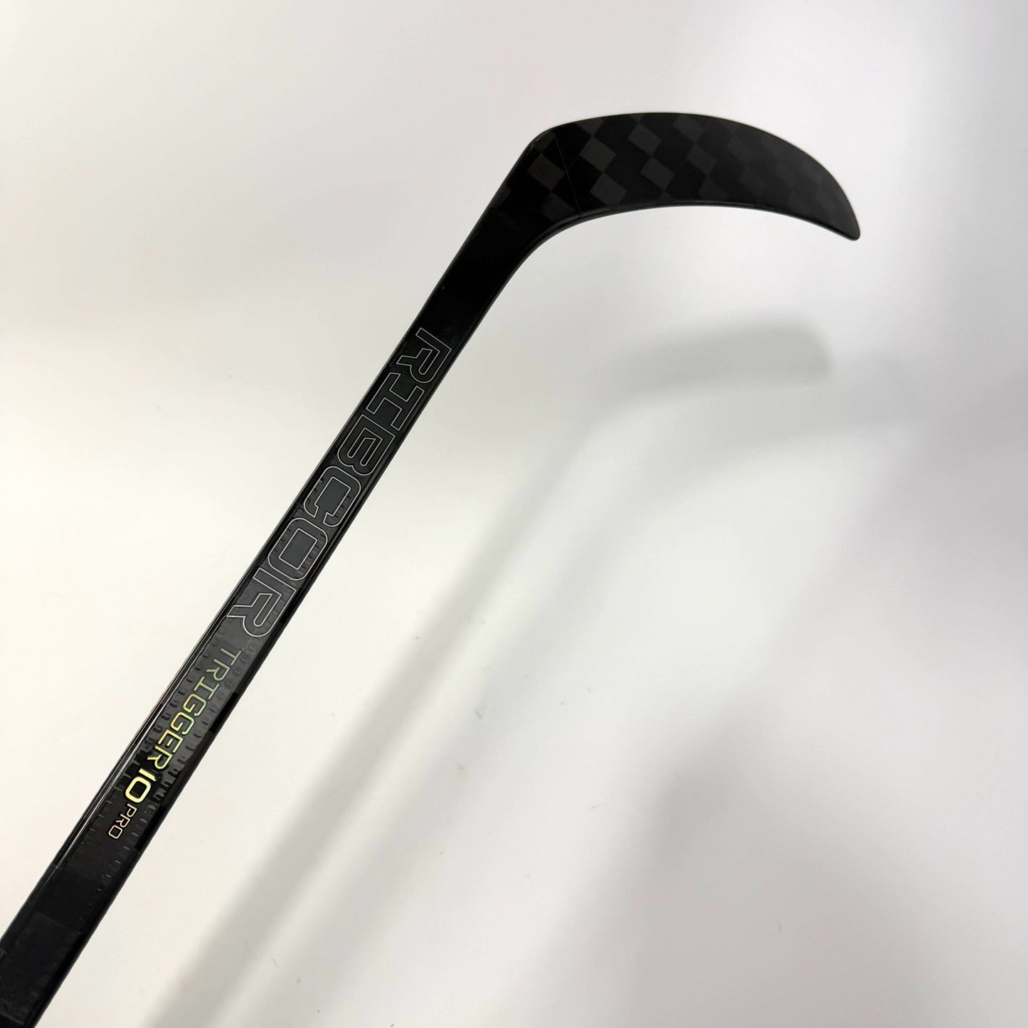 New Left CCM Ribcor Trigger 10 Pro | 80 Flex Custom P92 Curve Grip | AB966 - Top Flight Hockey