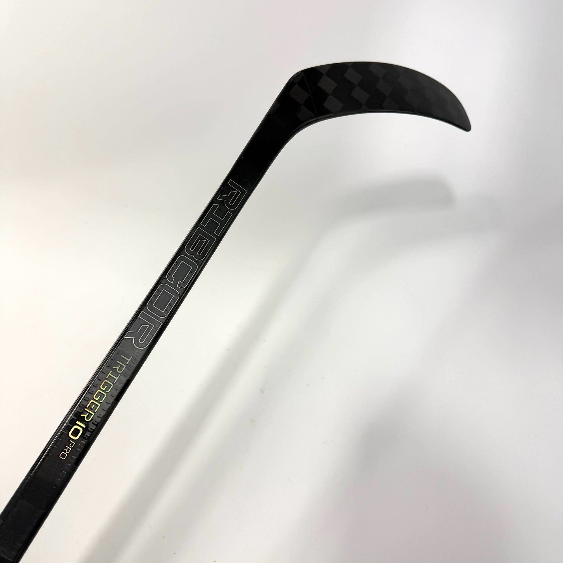 New Left CCM Ribcor Trigger 10 Pro | 80 Flex Custom P92 Curve Grip | AB966 - Top Flight Hockey