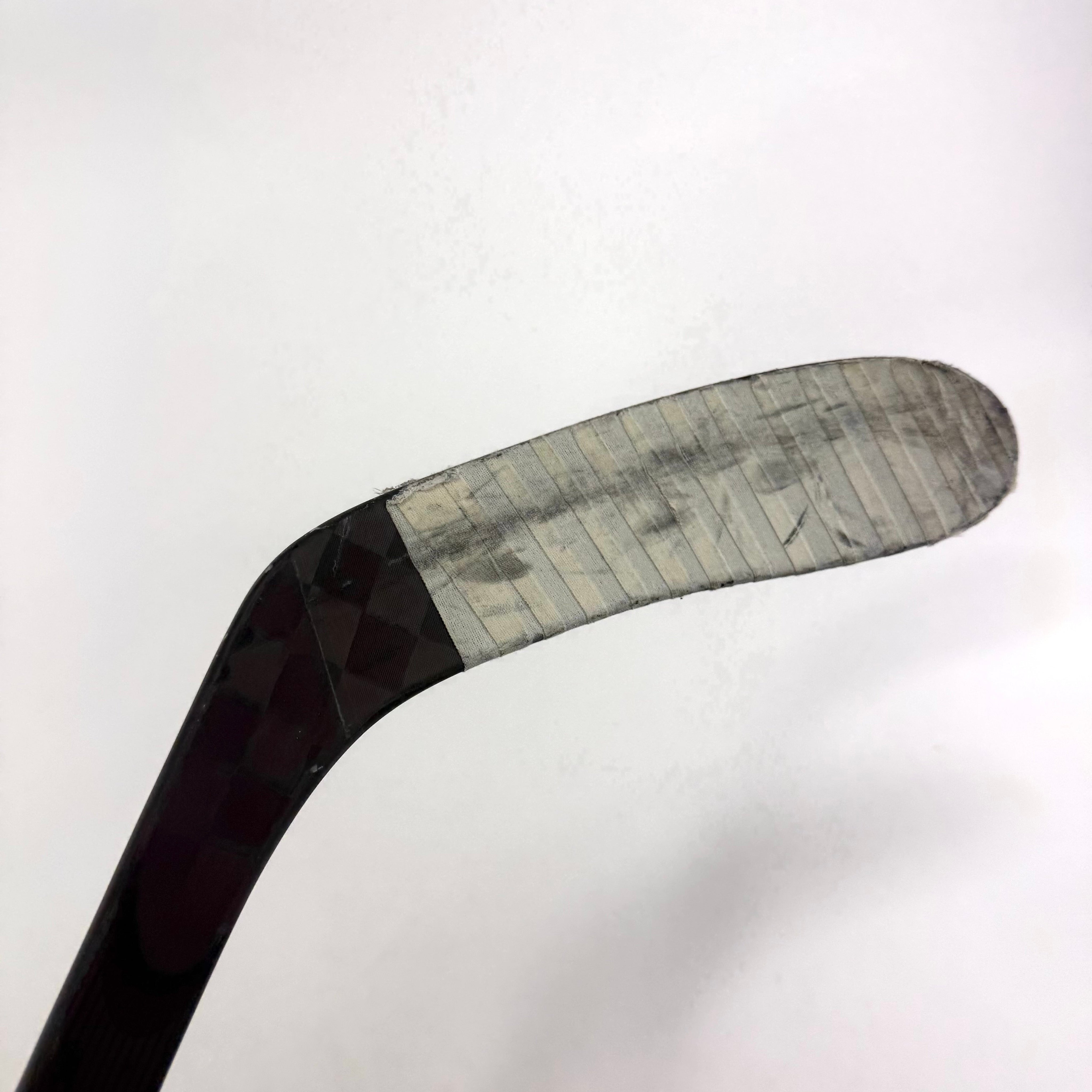 Used Right CCM Jetspeed FT5 Pro | 85 Flex P28 Curve Grip | L269 - Top Flight Hockey