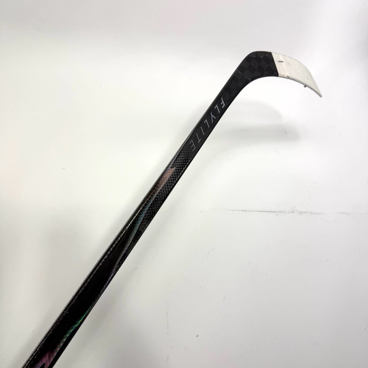 Used Left Red/Black Bauer Flylite | 95 Flex P28 Curve Grip | Colton Dach | BH146