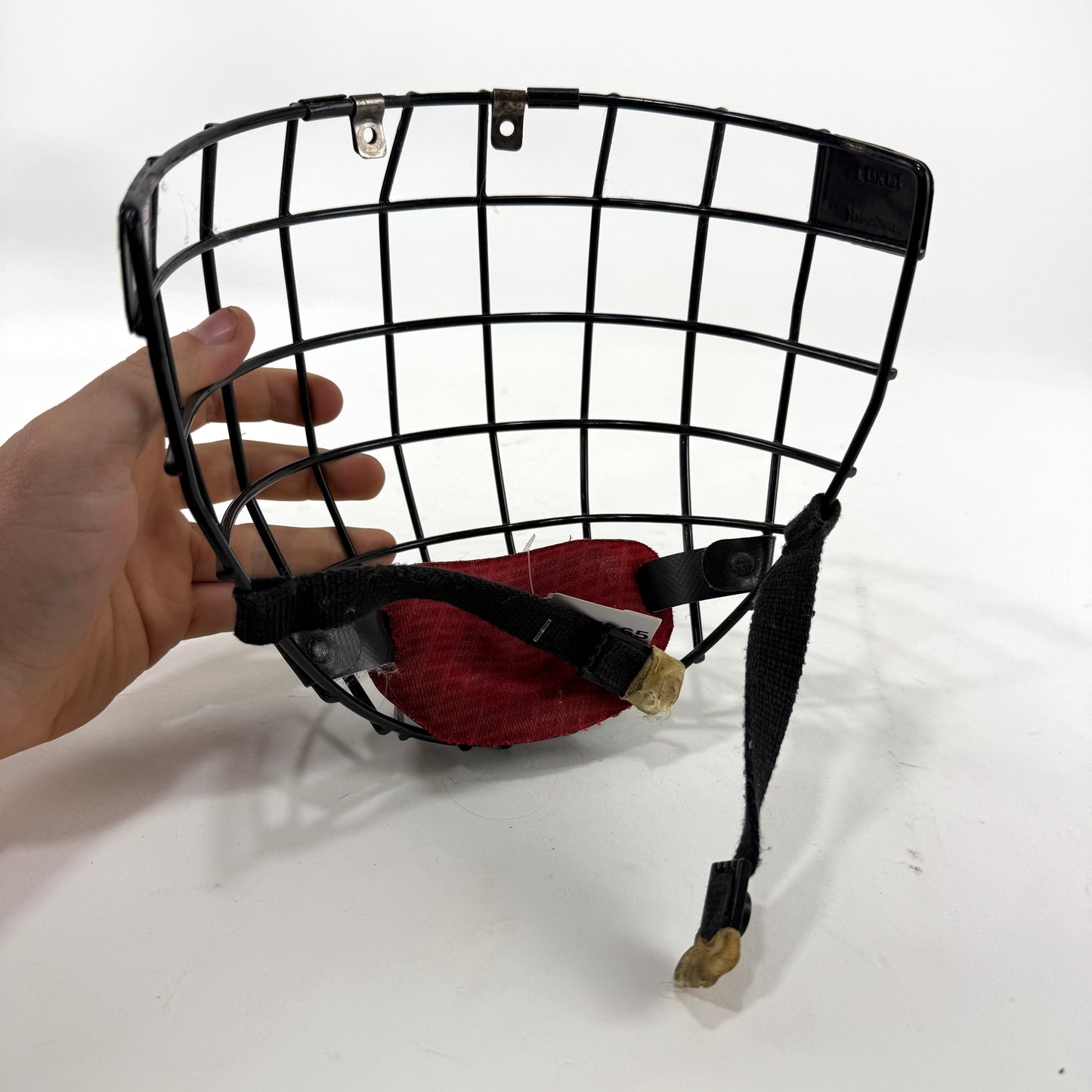 Used Black CCM FM580 Cage | Senior Large | E165 - Top Flight Hockey
