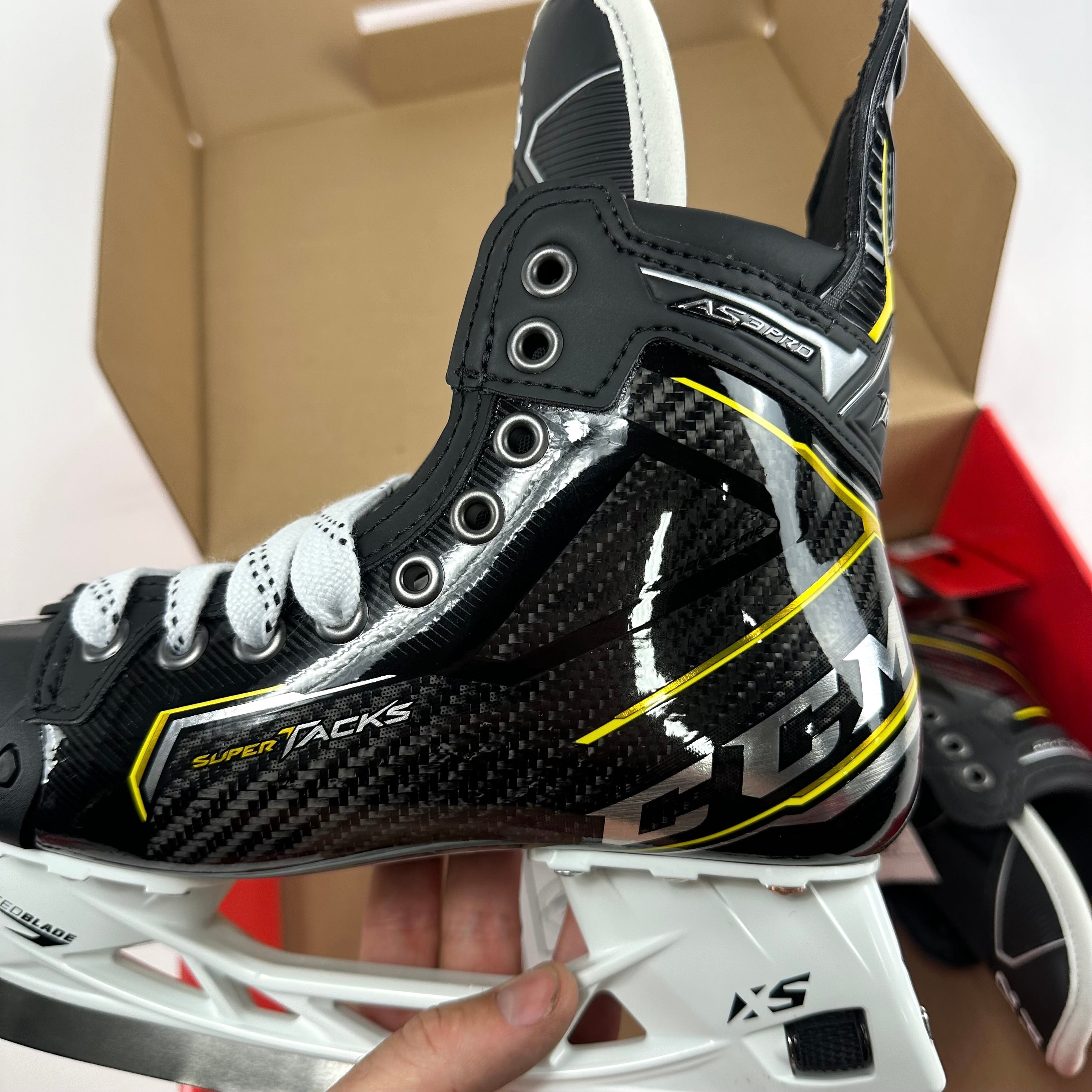 New CCM Super Tacks AS3 Pro Skates | Size 4 D | M244