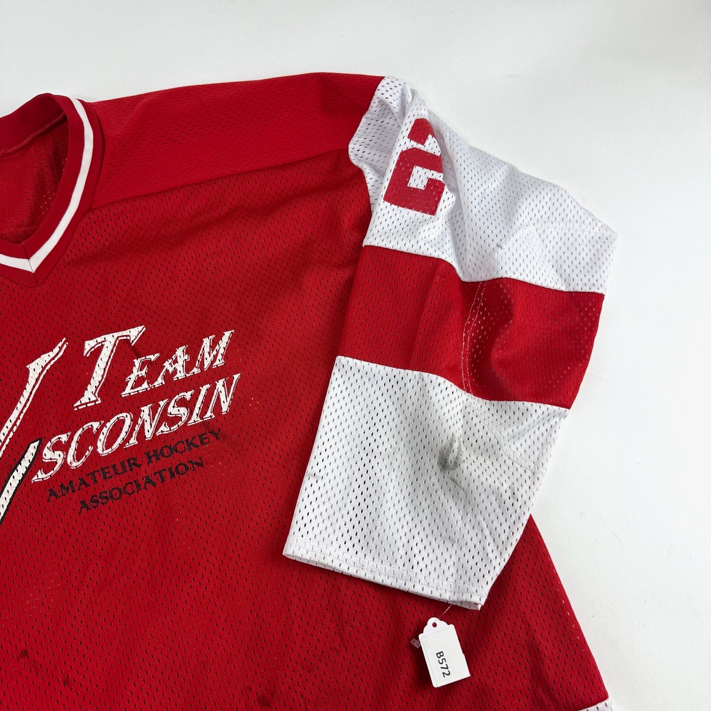 Used Red Mesh Practice Jersey | Team Wisconsin | Senior Large | B572 - Top Flight Hockey