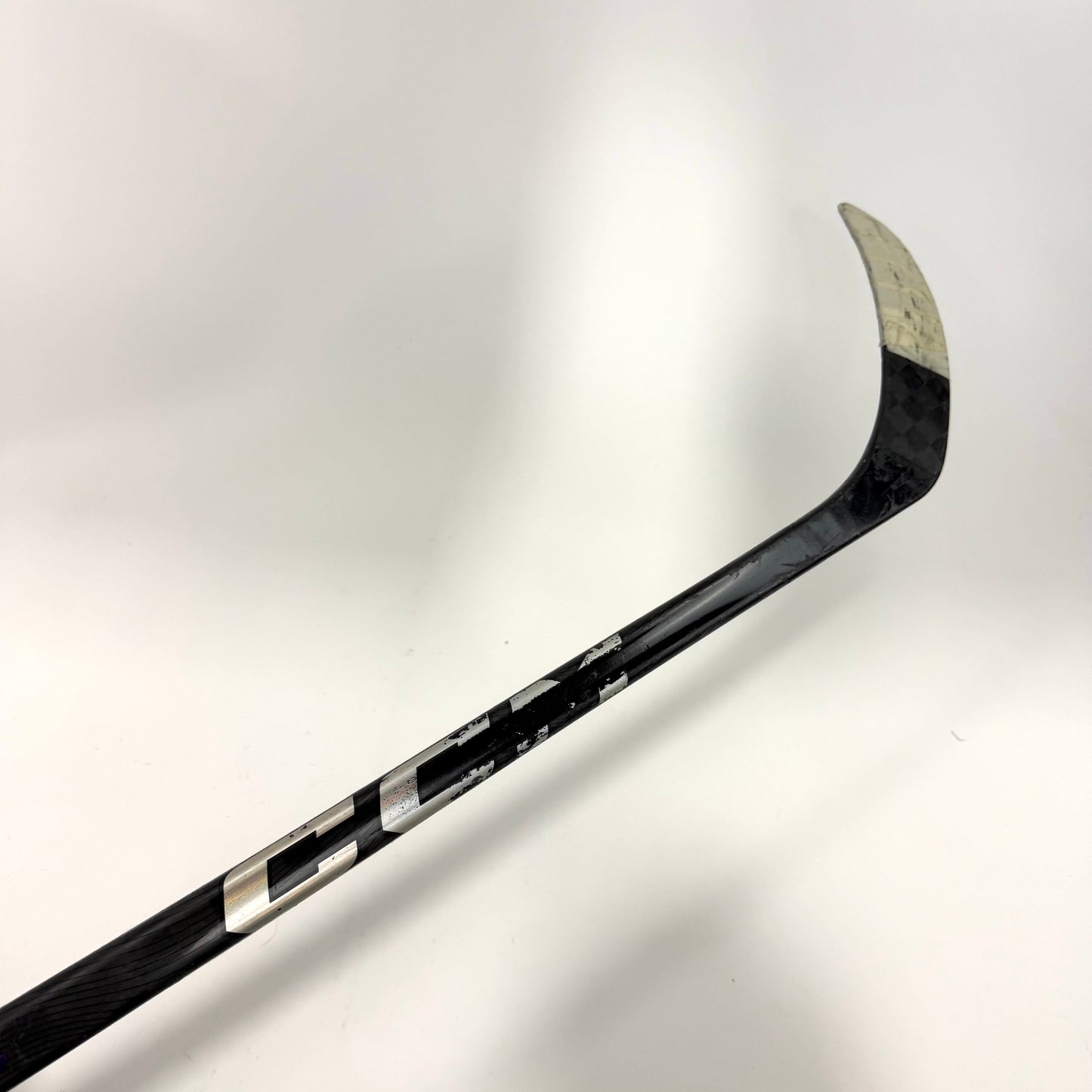 Used Right CCM Ribcor Trigger 7 Pro | 80 Flex P92 Curve Grip | AB955