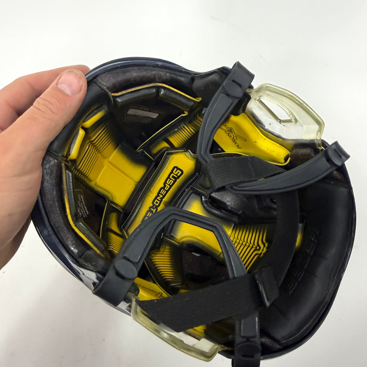 Used Navy Bauer Re-akt Helmet | Senior Small | AB343