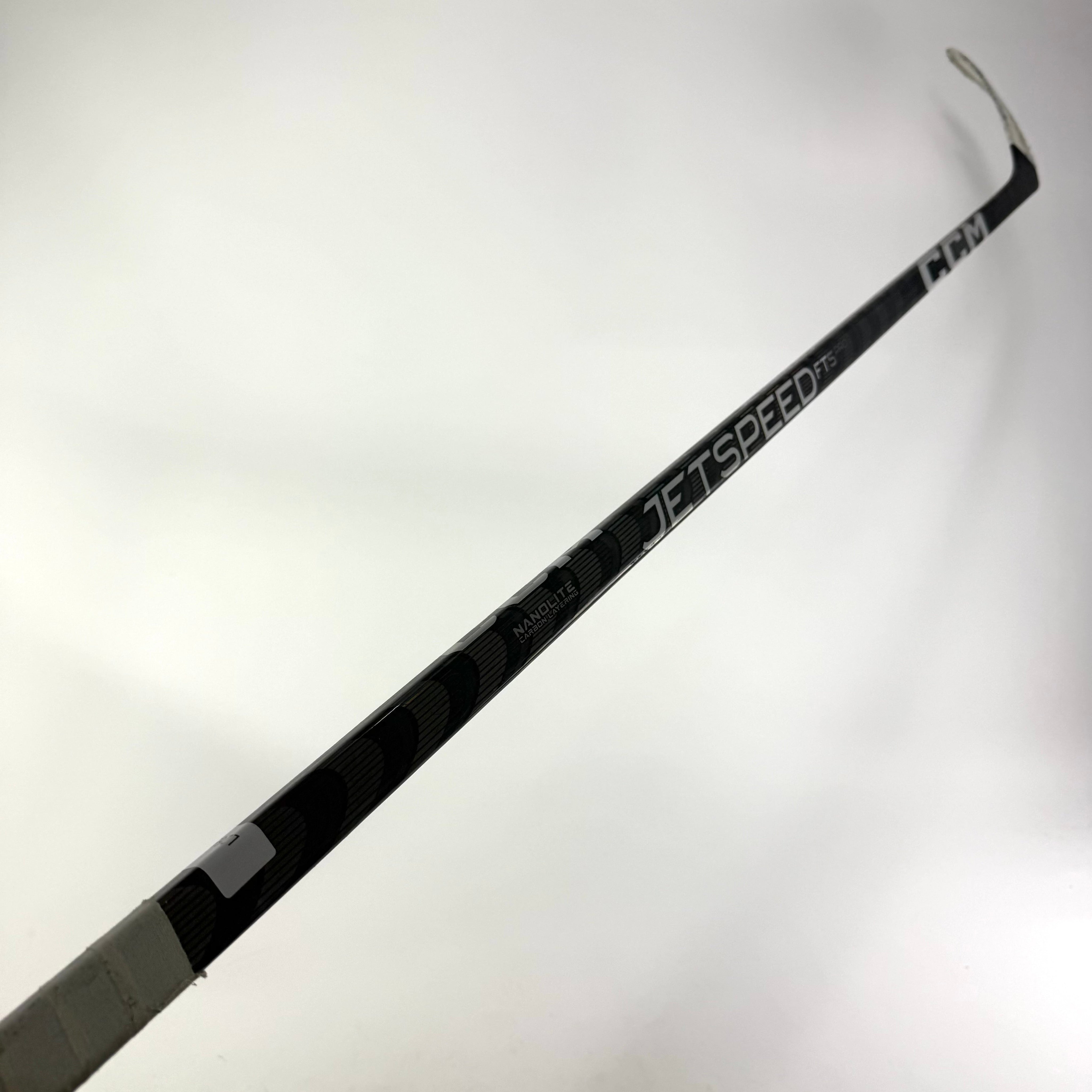 Used Right CCM Jetspeed FT5 Pro | 85 Flex P28 Curve Grip | L269 - Top Flight Hockey
