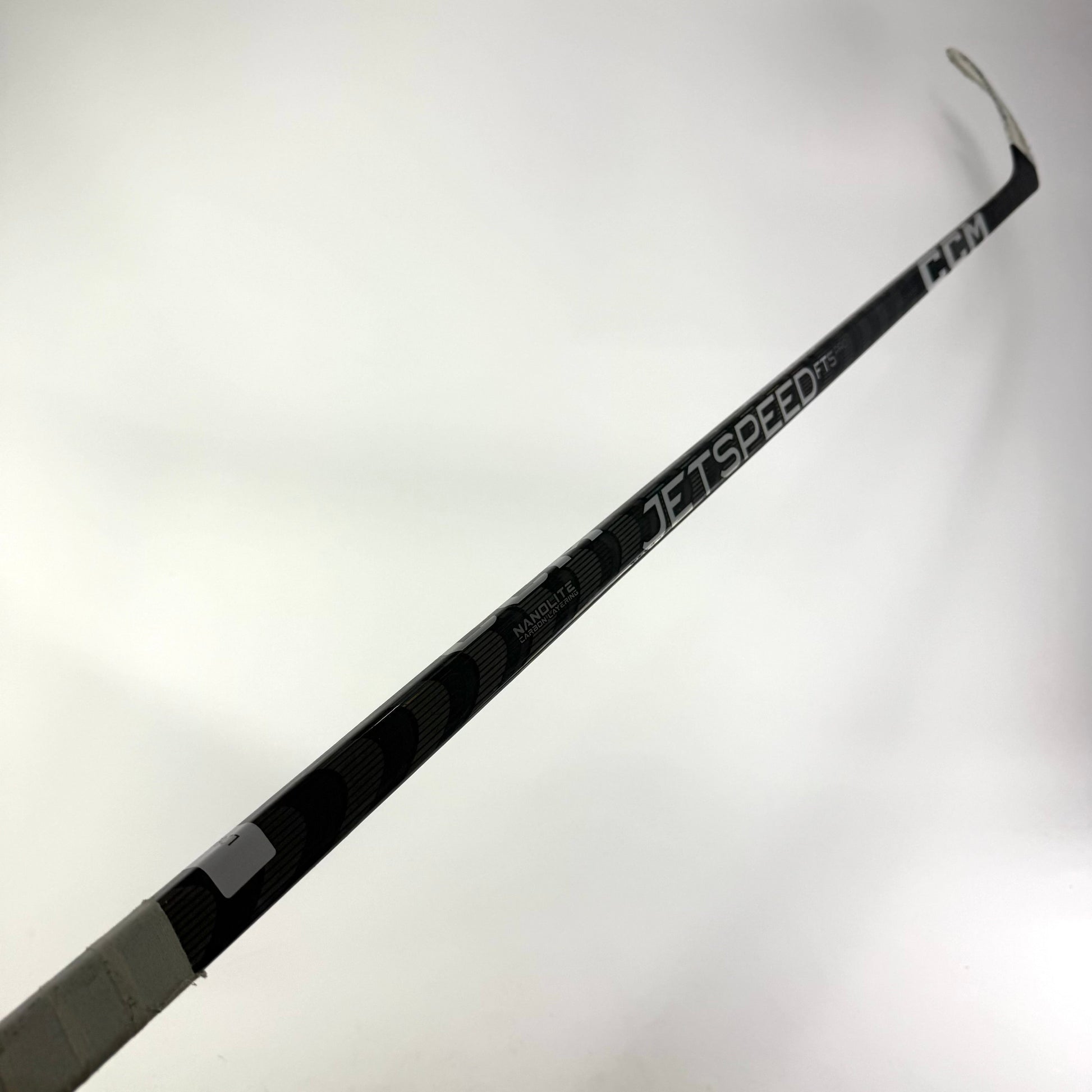 Used Right CCM Jetspeed FT5 Pro | 85 Flex P28 Curve Grip | L269 - Top Flight Hockey