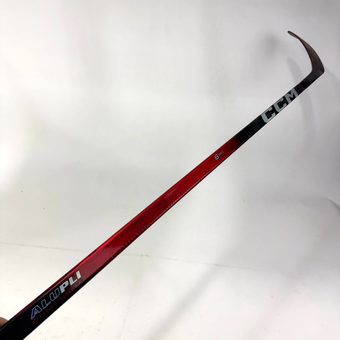 Repaired Right CCM Jetspeed FT8 Pro | 75 Flex P28M Curve Grip | AB556