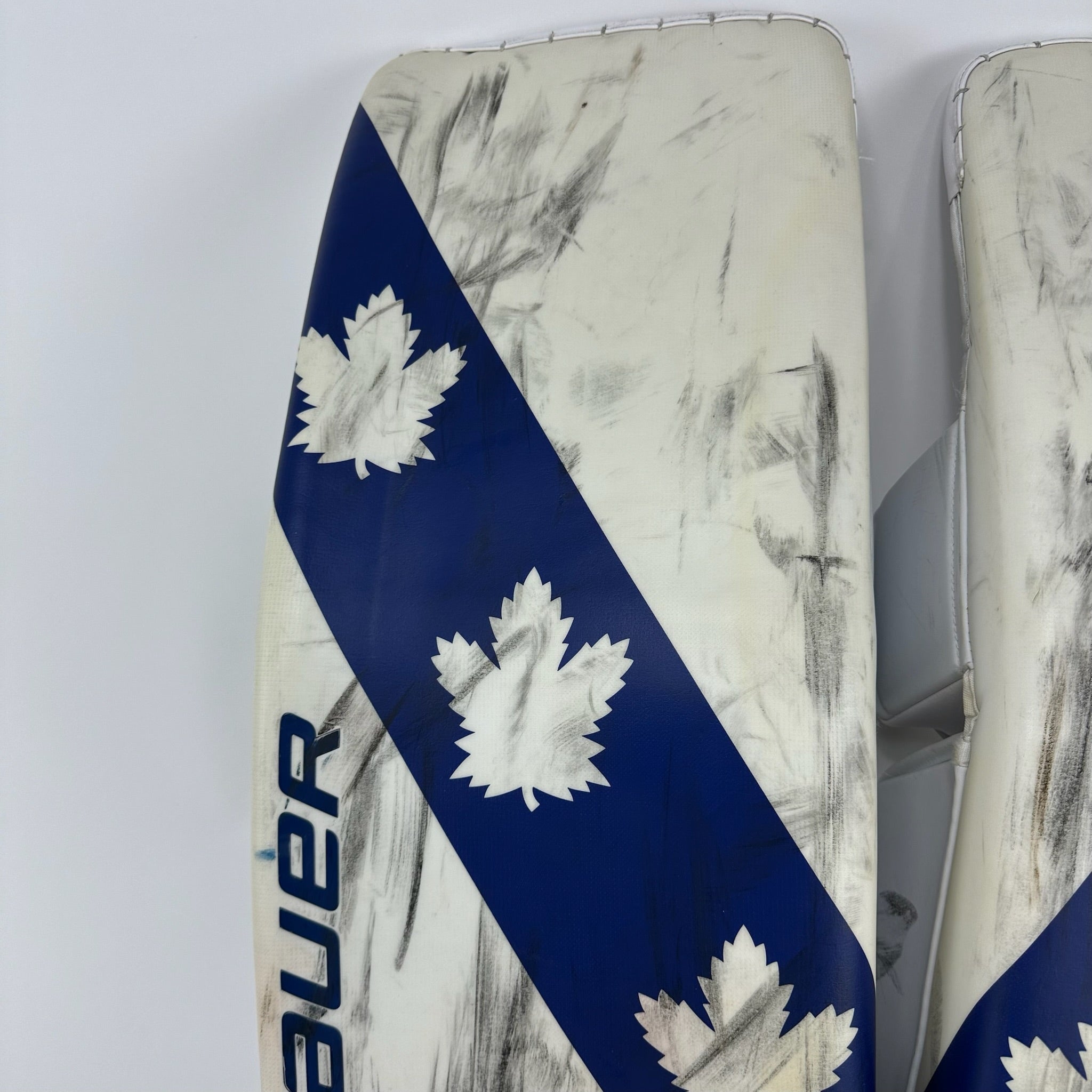 Used Toronto Maple Leafs Bauer Vapor Hyperlite Goalie Pads | Hutchininson | 35+1"