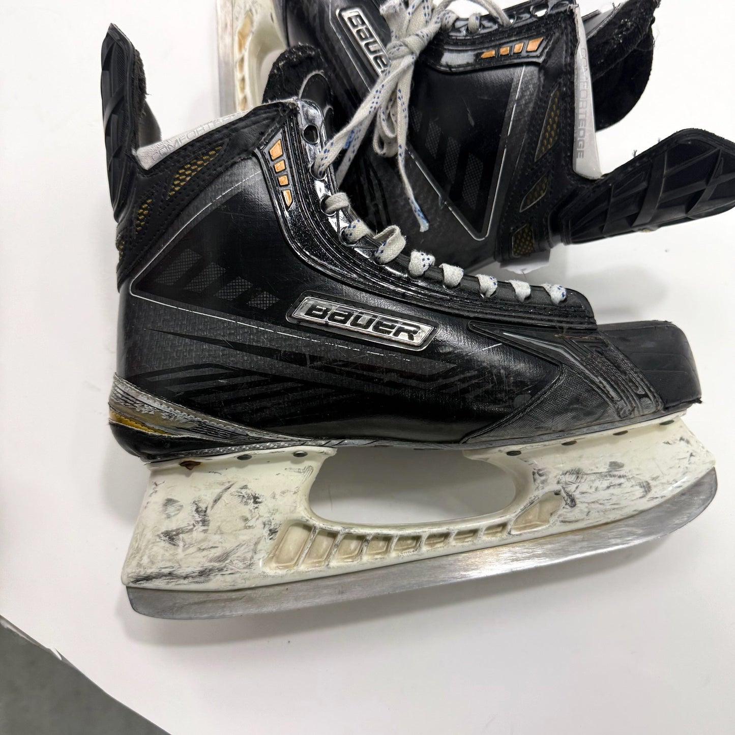 Used Bauer Sureme Total One MX3 Skates | Size 8.5? | BH312