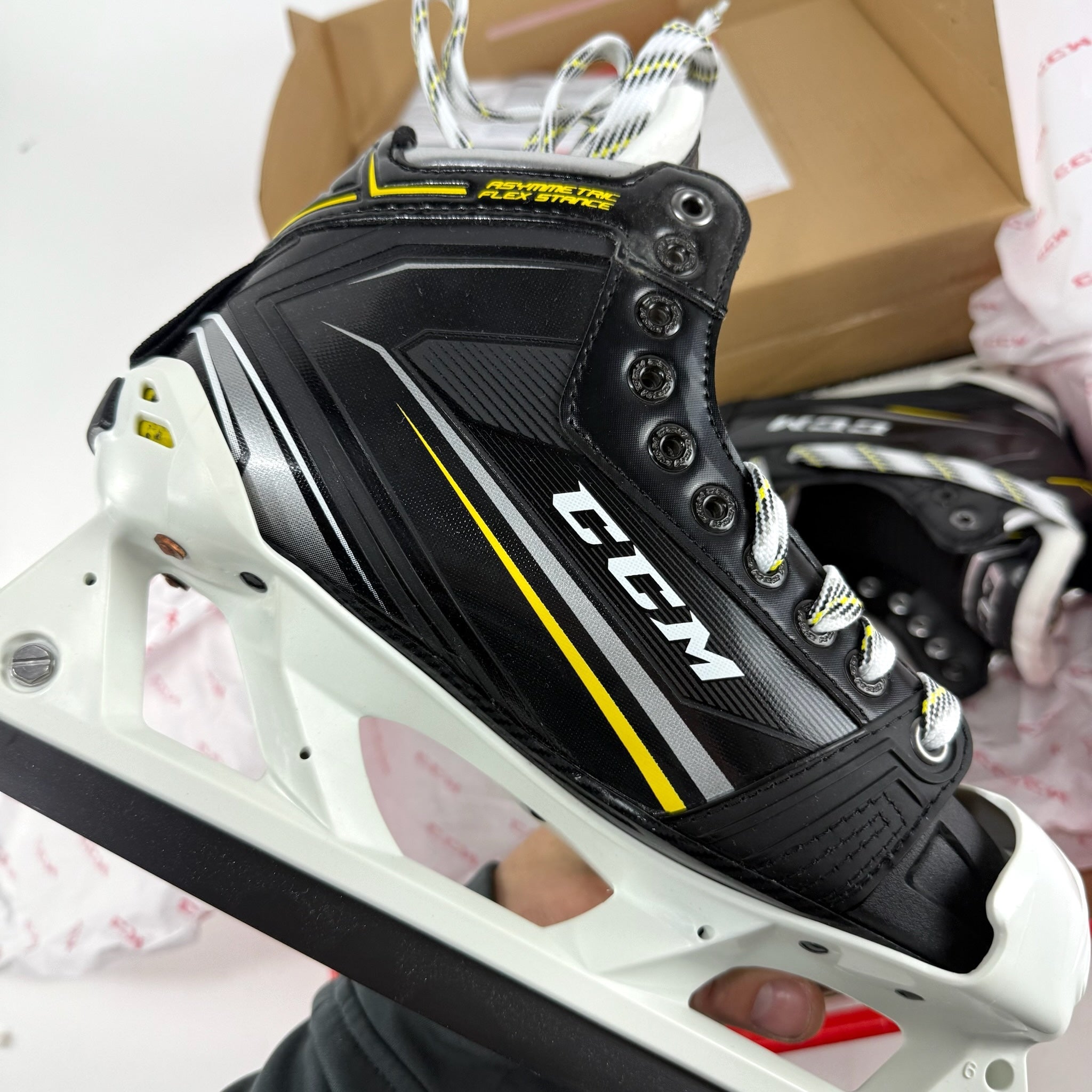 New CCM Tacks 9080 Goalie Skates | 6 D - Top Flight Hockey