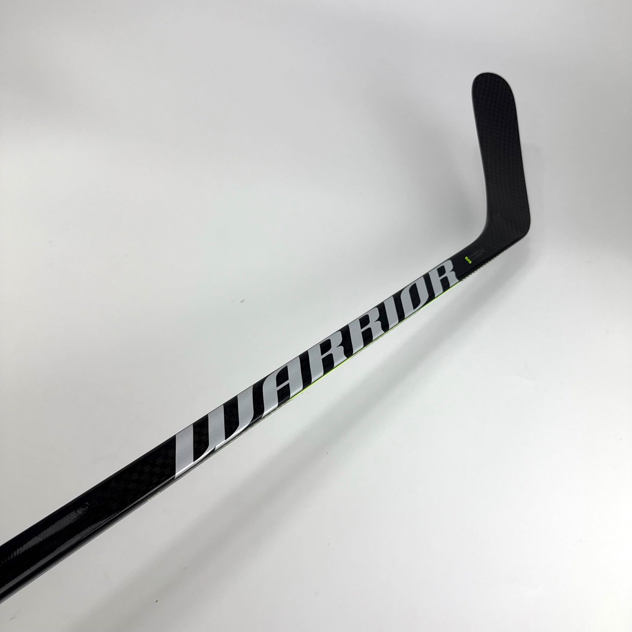 New Left Warrior Alpha LX2 | 75 Flex M90 Curve Grip | F392 - Top Flight Hockey