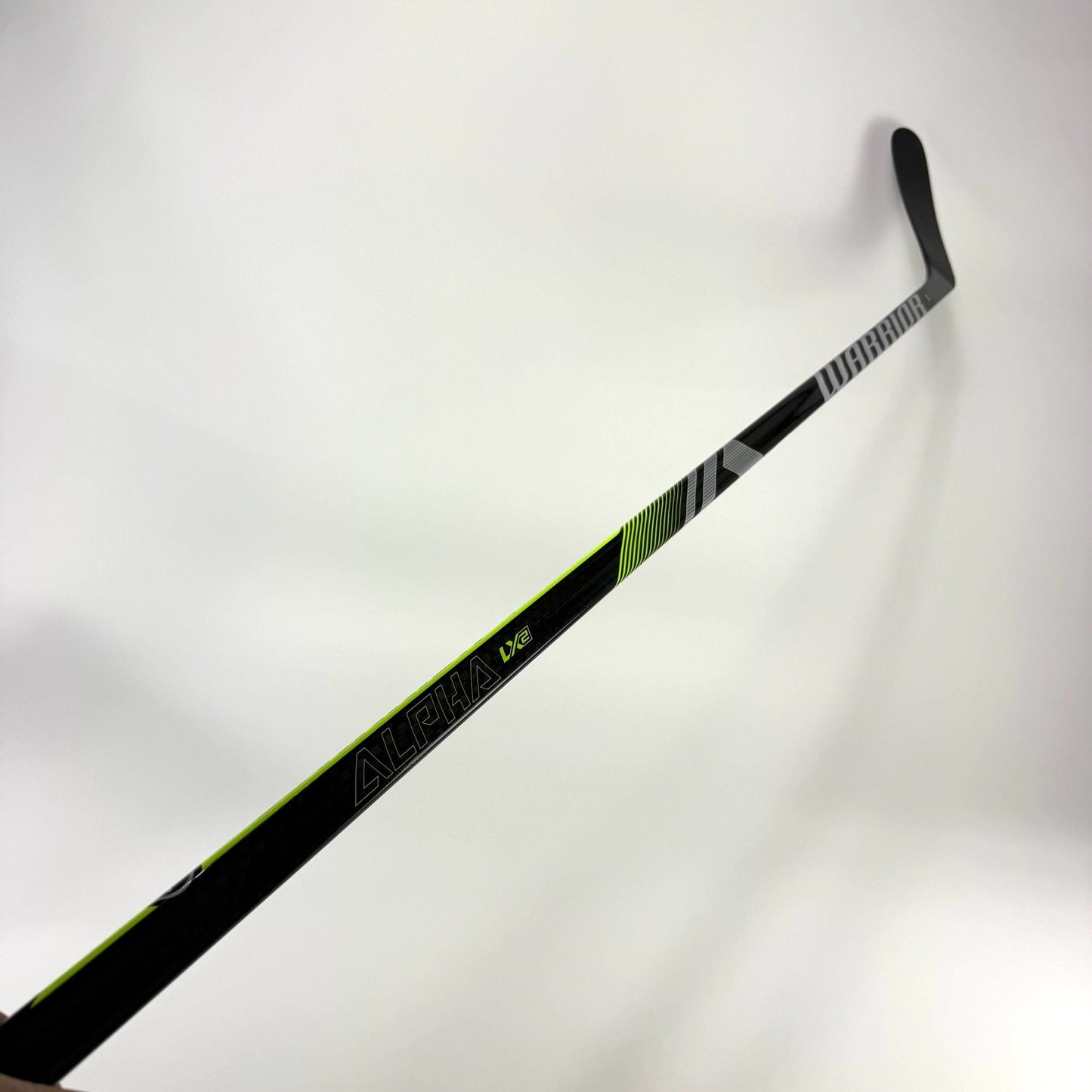 New Left Warrior Alpha LX2 | 75 Flex W90 Curve Grip | R536
