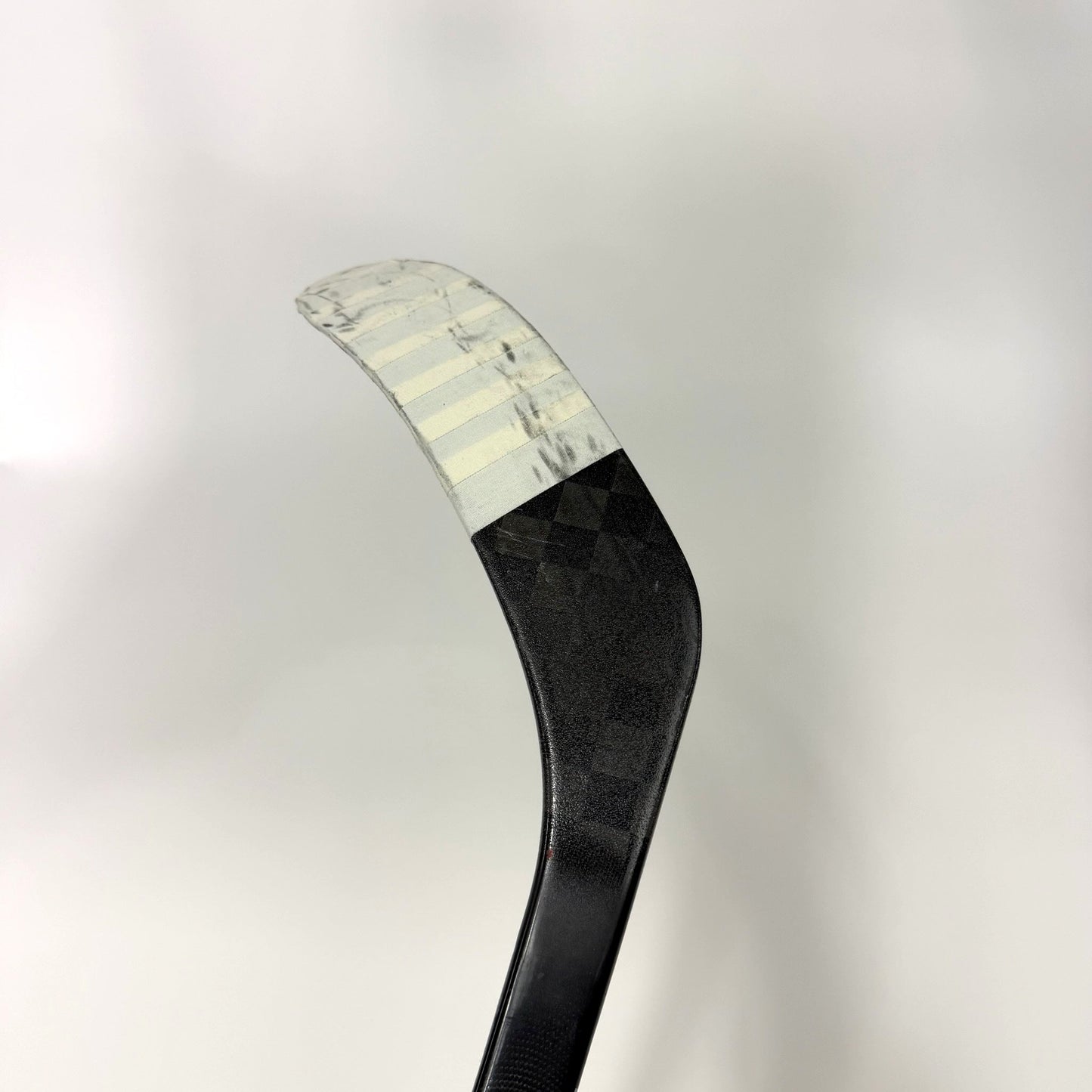 Used Right CCM Jetspeed FT8 Pro | 95 Flex P28M Curve Grip | AB435