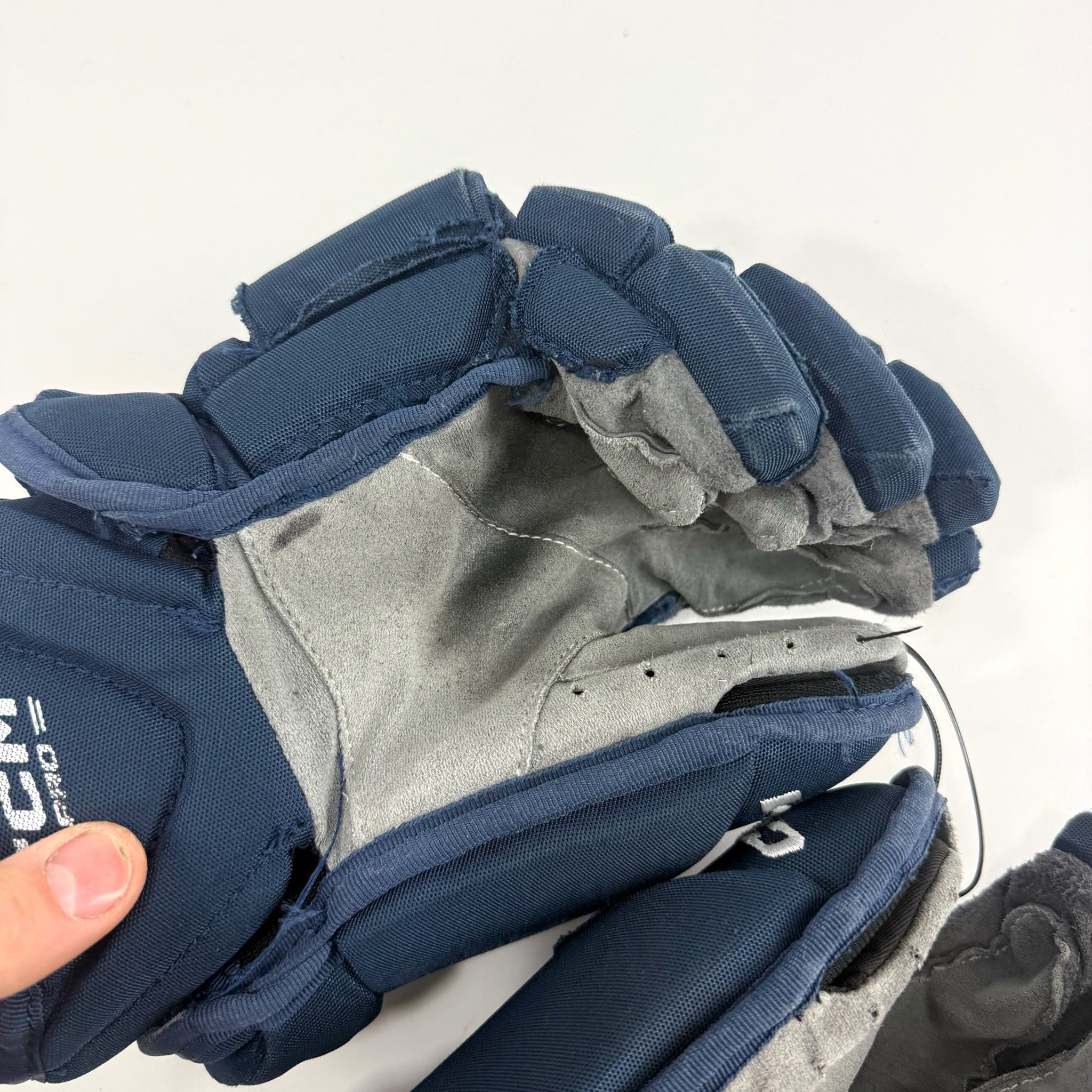 Used Navy CCM HG12 Gloves | 14" | D363