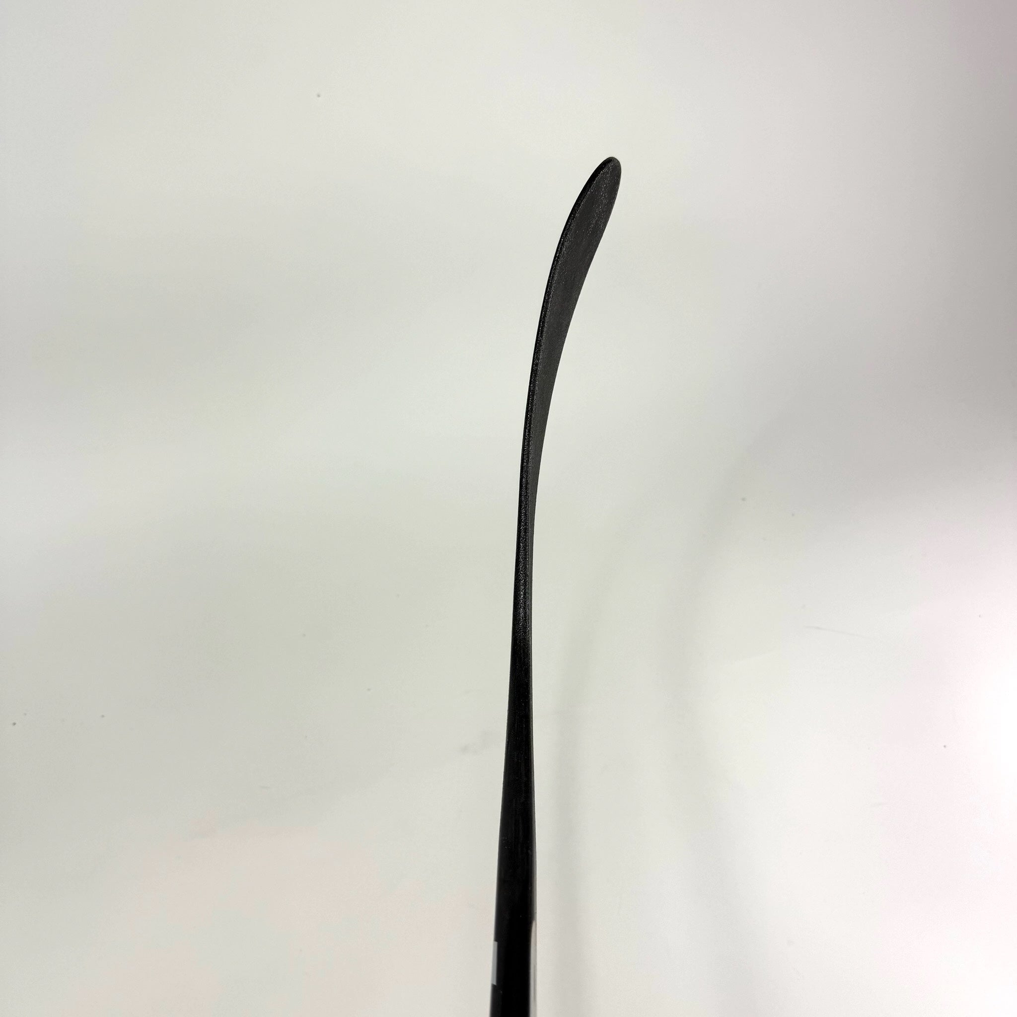 New Left Blue Warrior Alpha LX2 Pro Stick | 85 Flex P28 Curve Grip | Kalynuk | D228 - Top Flight Hockey