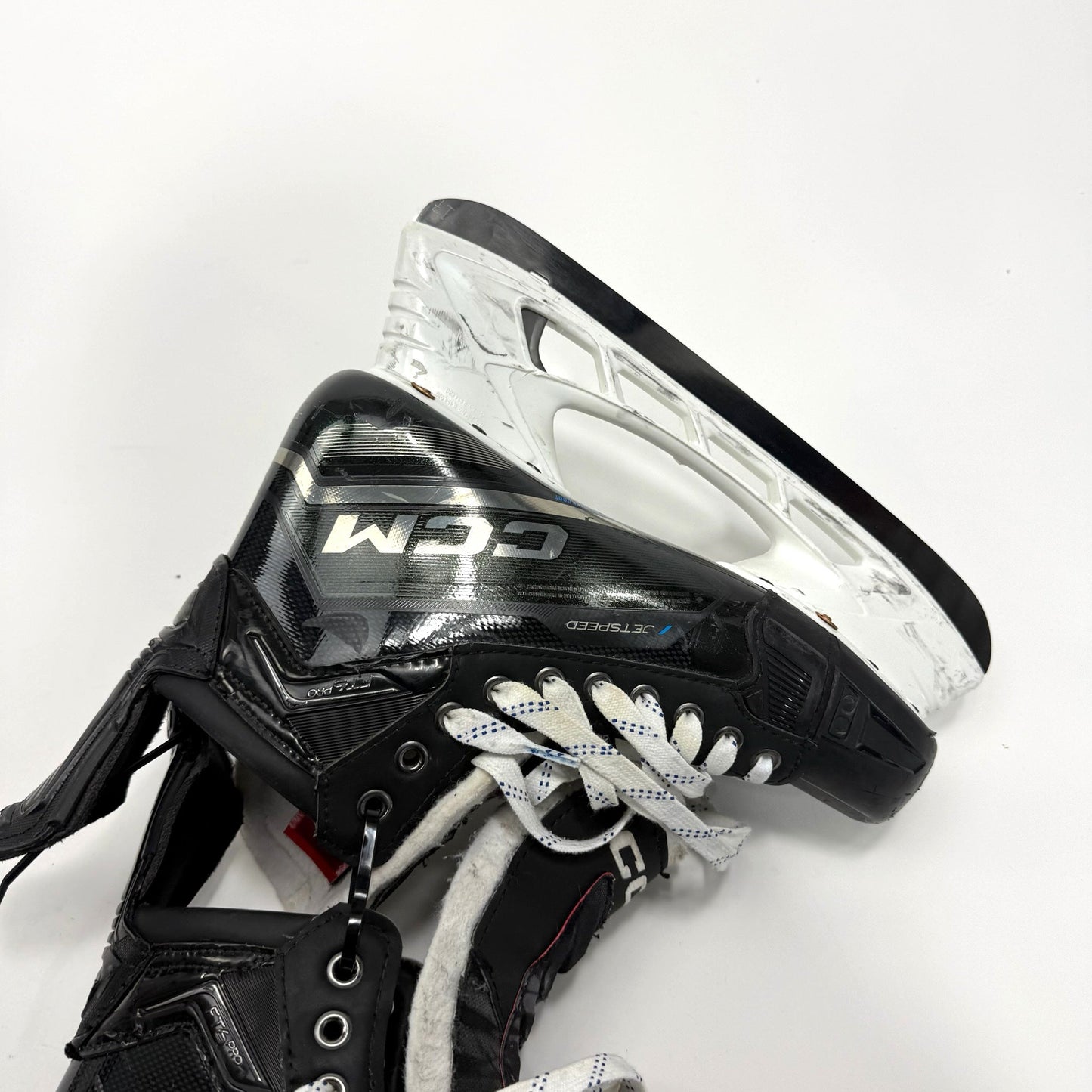 Used Black CCM Jetspeed FT6 Pro Skates | 9 3/4 D | Chicago Blackhawks Jason Dickinson | BH294 - Top Flight Hockey
