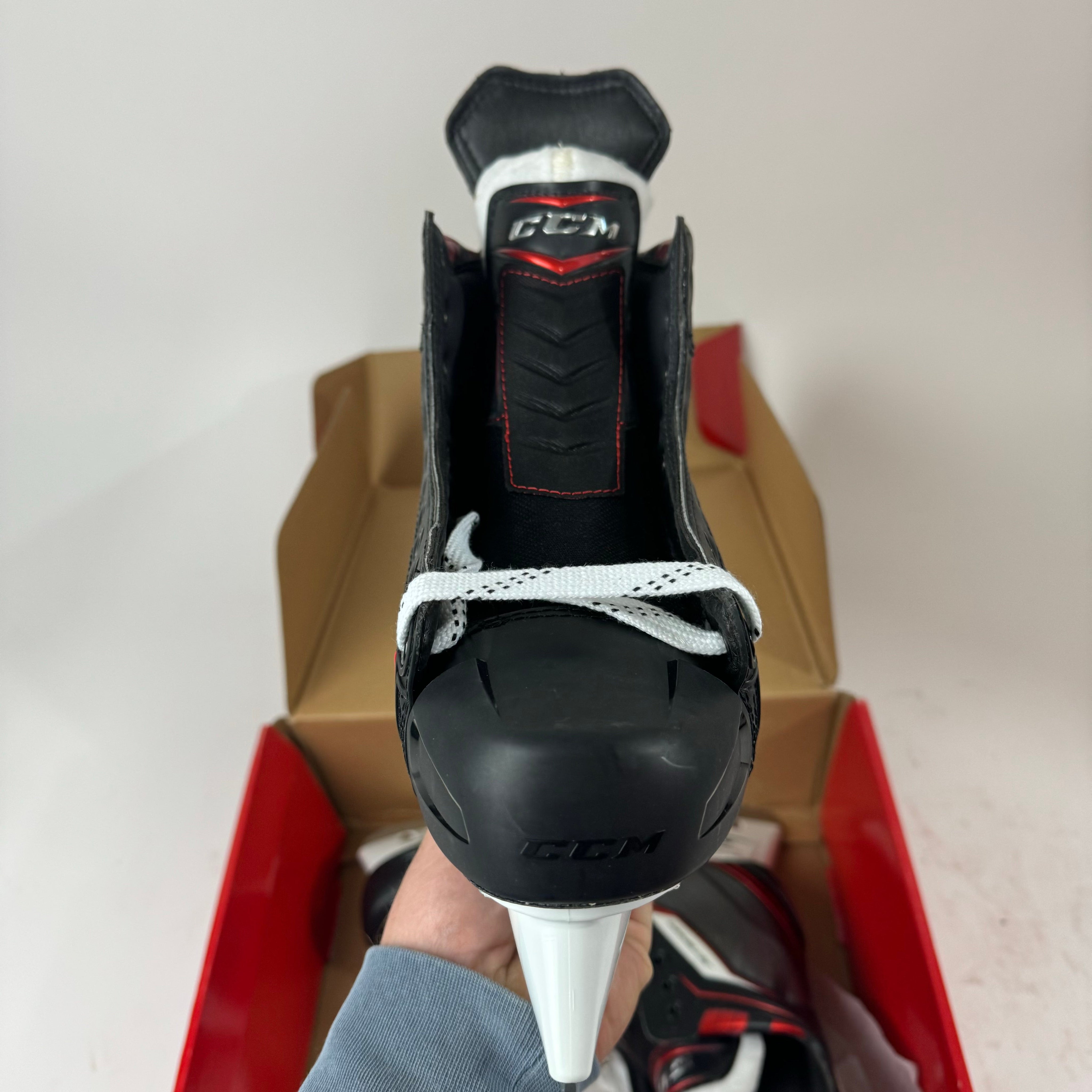 Brand New CCM Jetspeed Skates | 9.5 D | Hrivik | CCM145