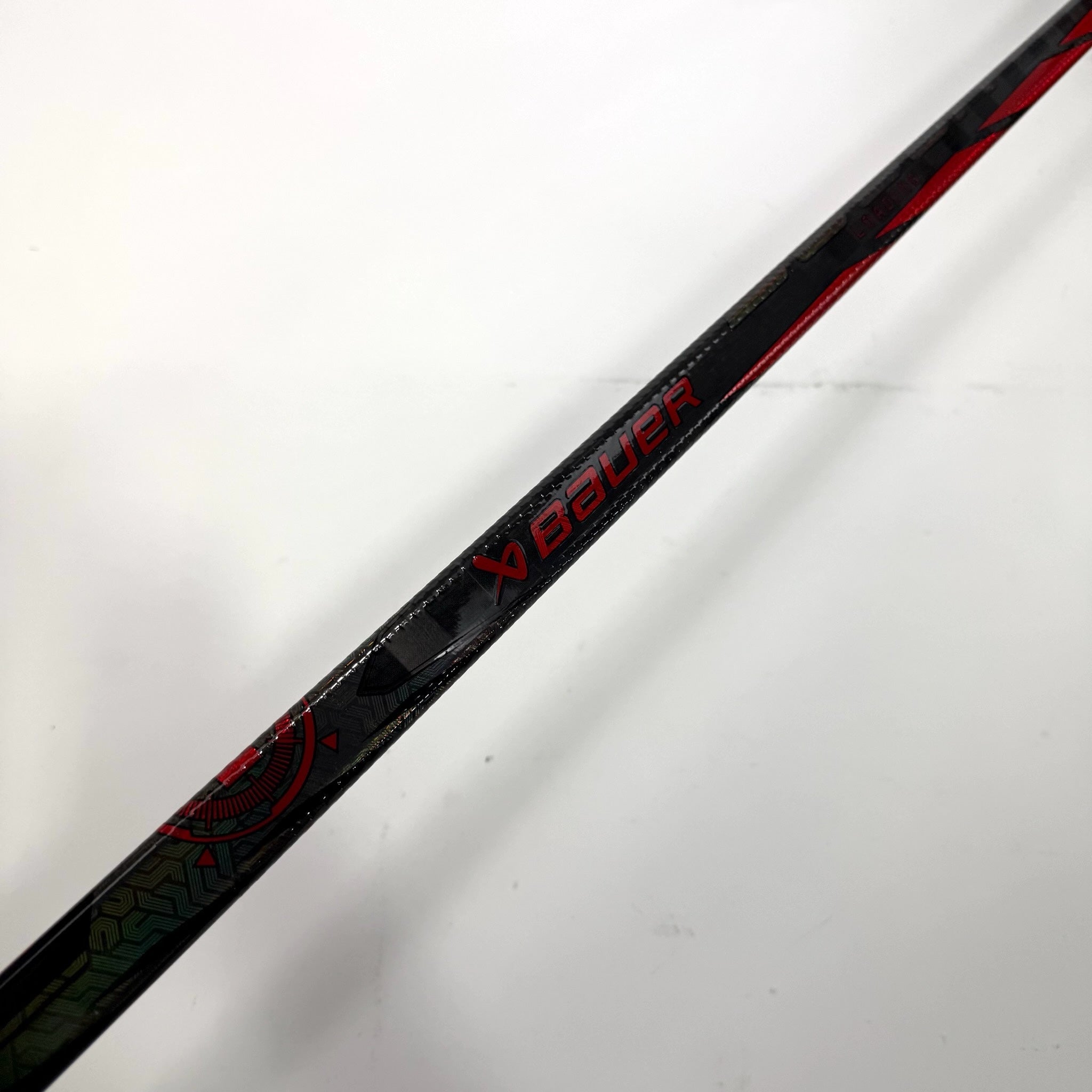 New Left Red Bauer Proto R | 82 Flex P90TM Curve Grip | Joe Veleno | BH112 - Top Flight Hockey