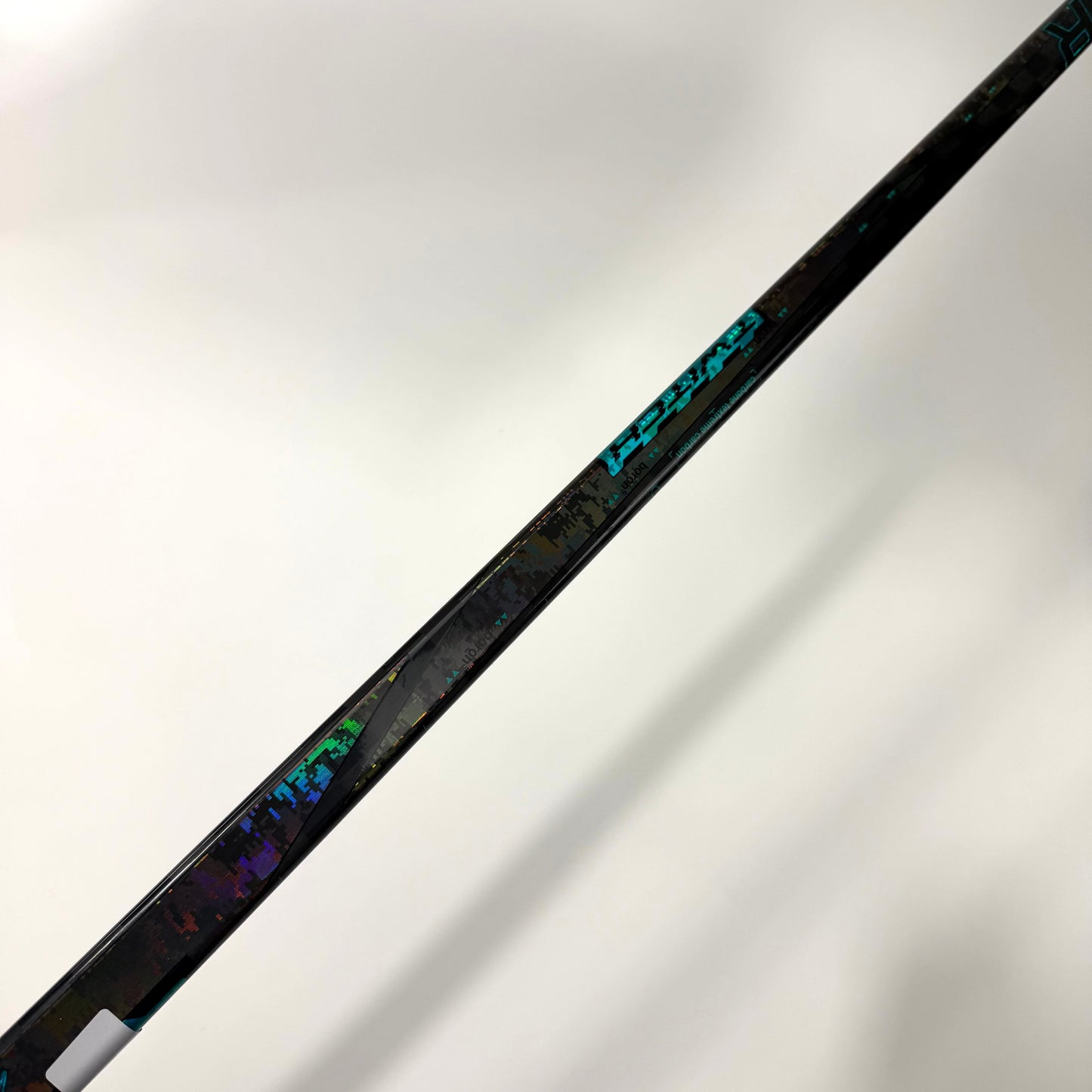 Used Left Bauer Twitch | 87 Flex P28 Curve Grip | AB719