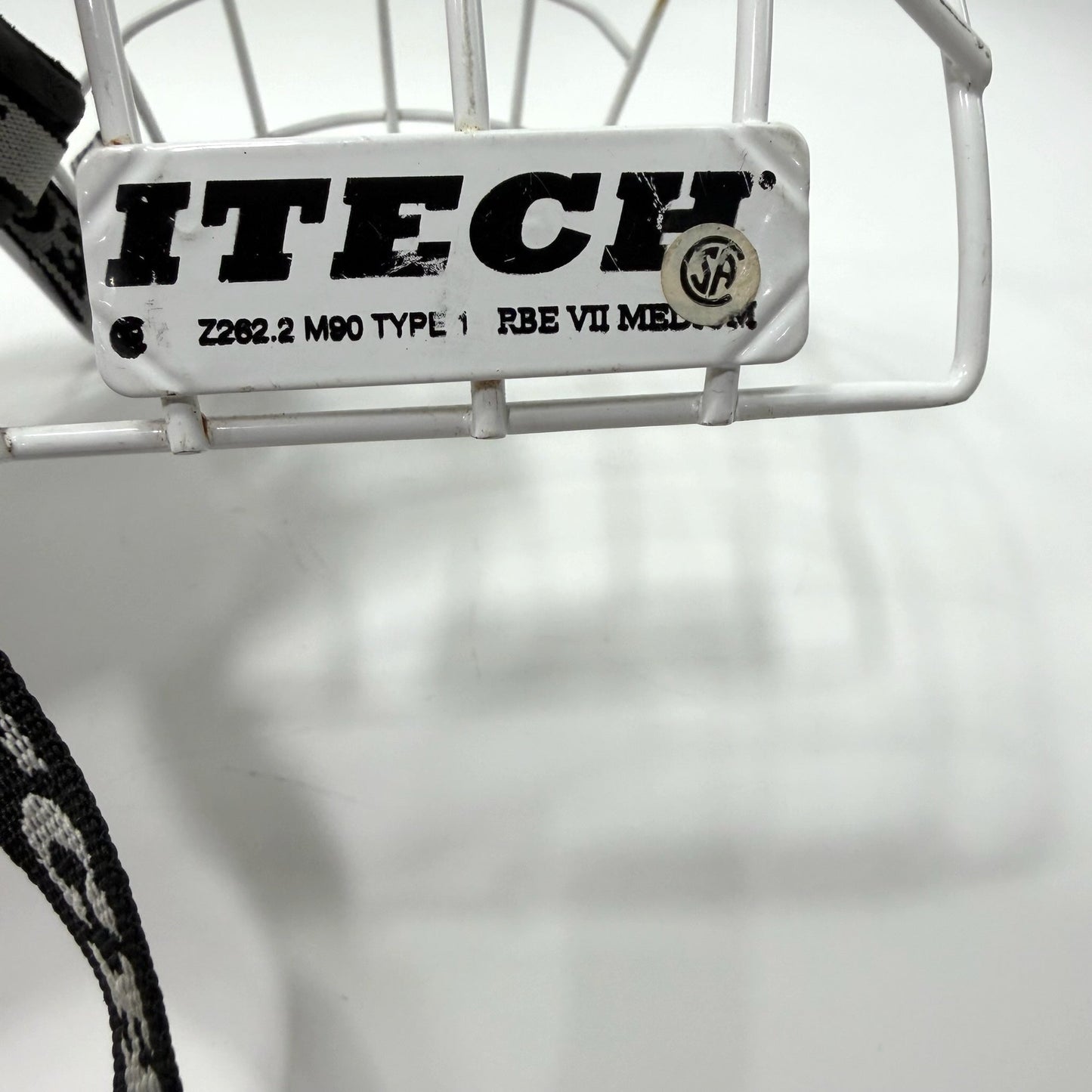 Used White Itech RBEVII Cage | Medium | AB815