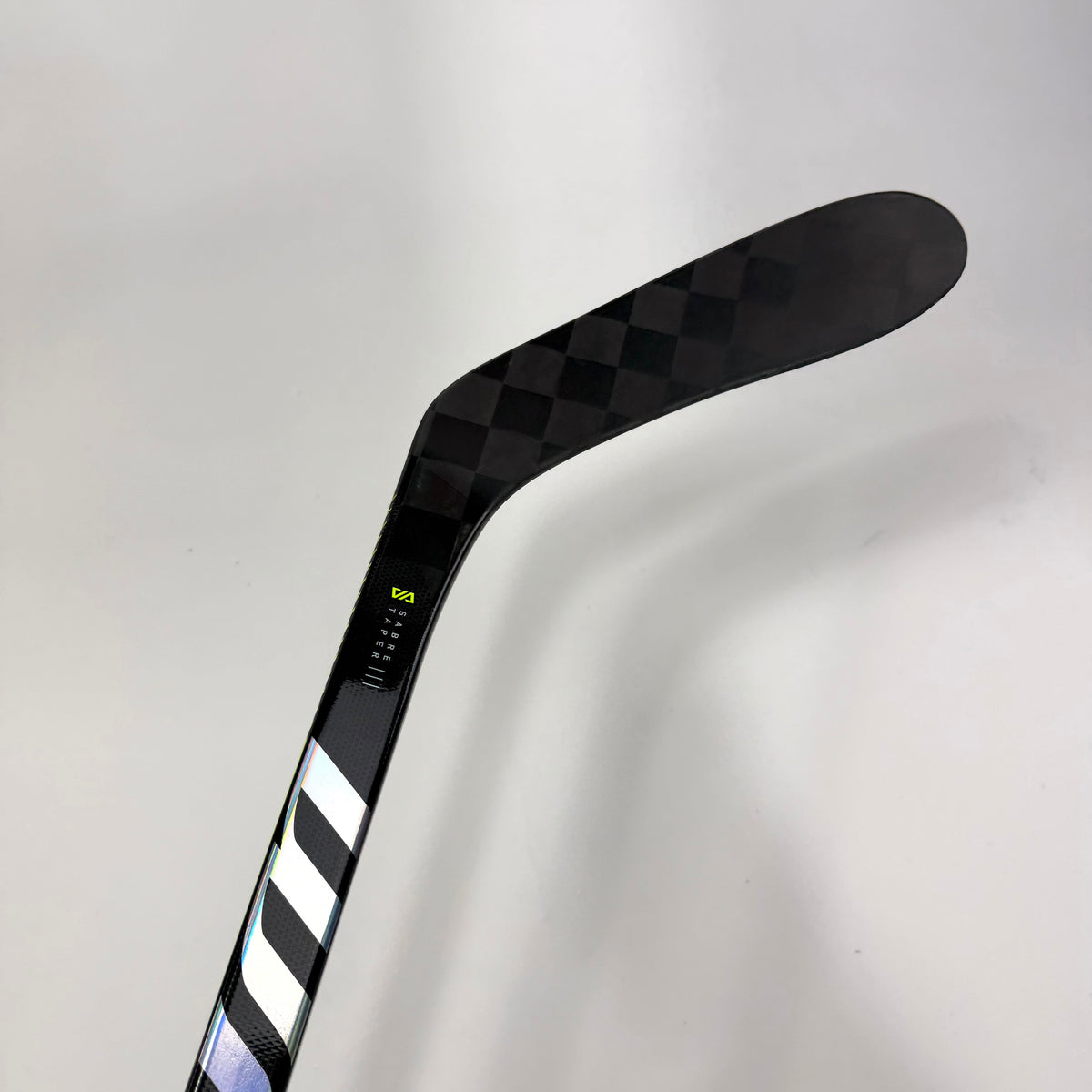 New Right Warrior Alpha LX2 Pro | 85 Flex P28 Curve Grip | AB338 - Top Flight Hockey