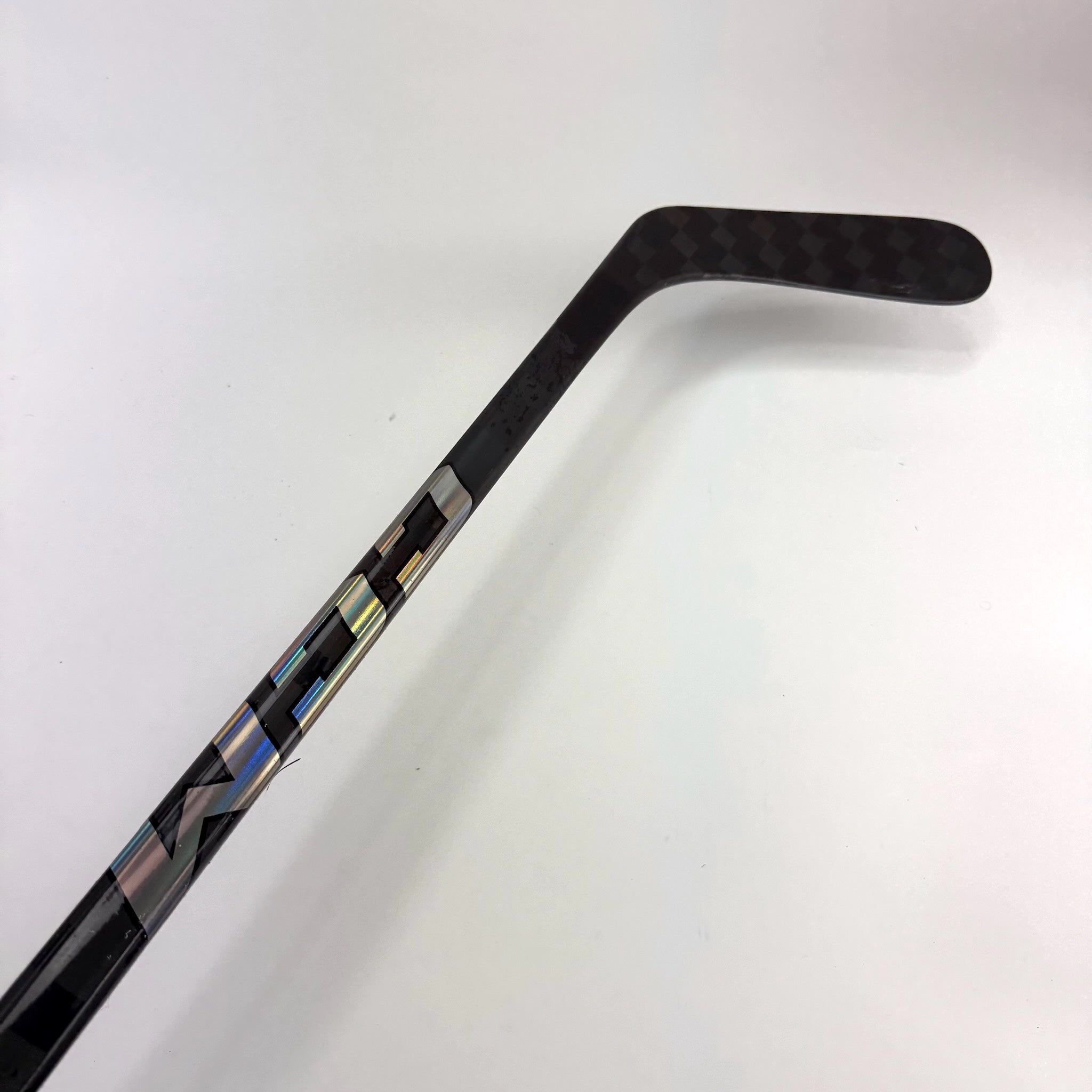 New Right CCM Ribcor Trigger 9 Pro | 80 Flex P92 Curve Grip | F423