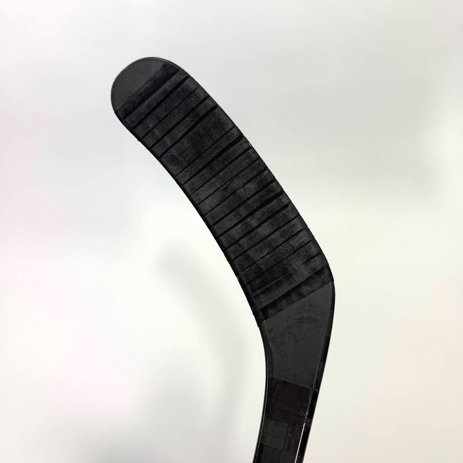 UsUsed Left Black Bauer Flylite | 107 Flex New Zegras Pro Curve | Grip | BH410 - Top Flight Hockey