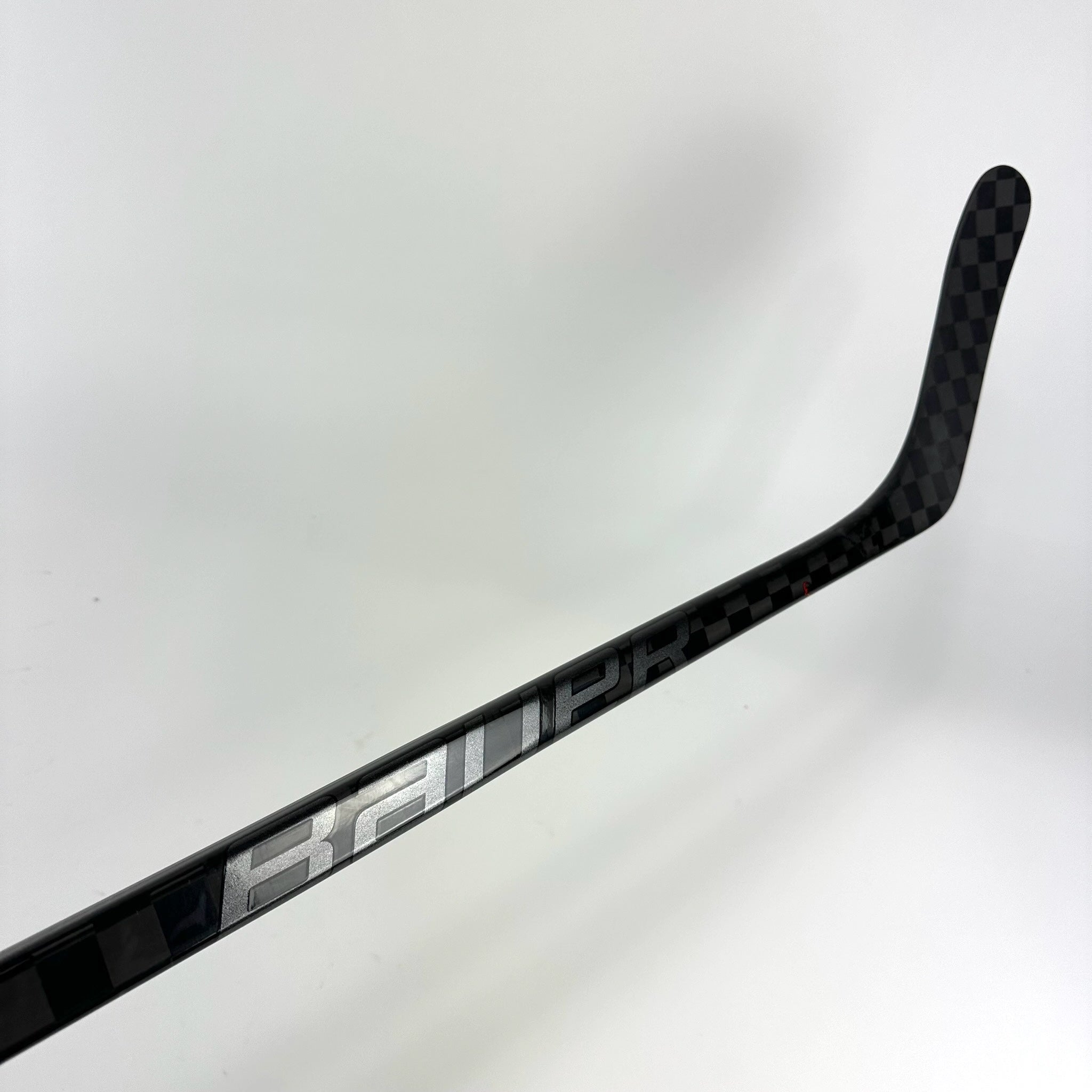 New Left Black Bauer Vapor Hyperlite | 82 Flex Malkin Pro Curve Grip | Kucherov | K81