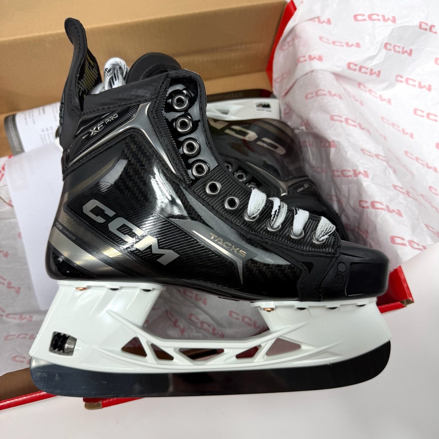 Brand New Retail CCM Tacks XF Pro Skates - Size 6 - Regular