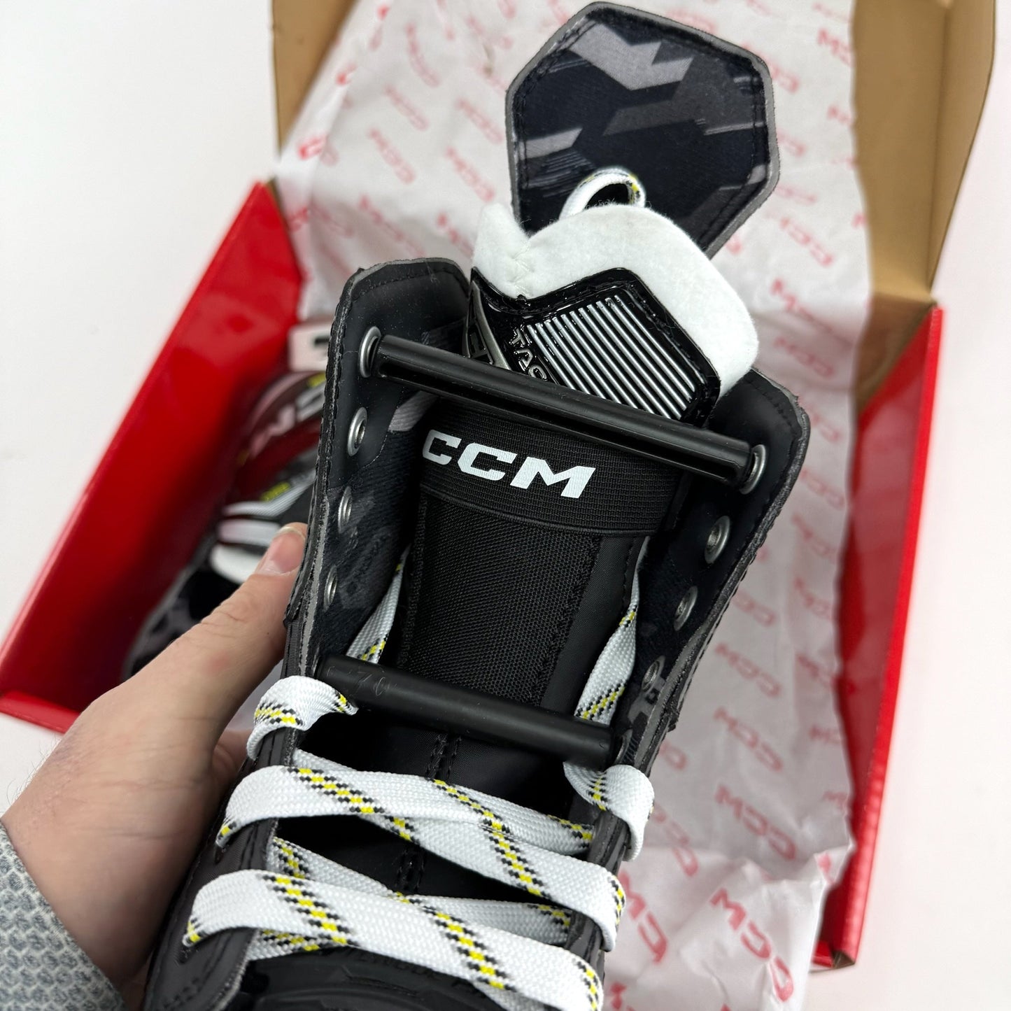 New CCM Tacks AS580 Skates | Jr 1.5-2.5 R | J715