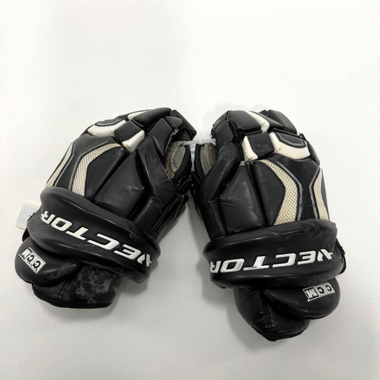 Used Black and White CCM Vector V5.0 Gloves | 14" | #A76 - Top Flight Hockey