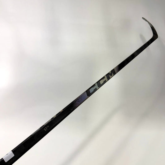 Used Right CCM Ribcor Trigger 10 Pro | 75 Flex P28 Curve Grip | AB433