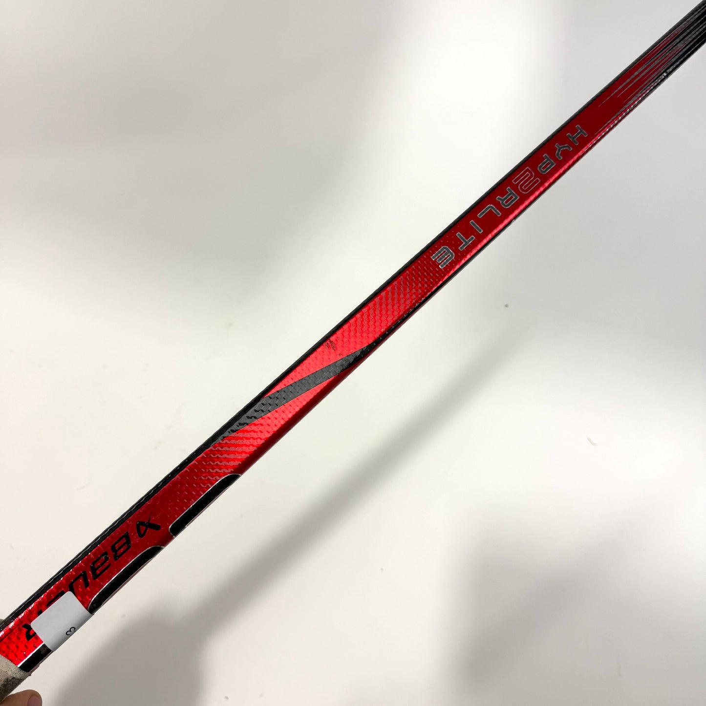 Used Right Red Bauer Vapor Hyperlite 2 | 77 Flex P92 Curve Grip | AB943