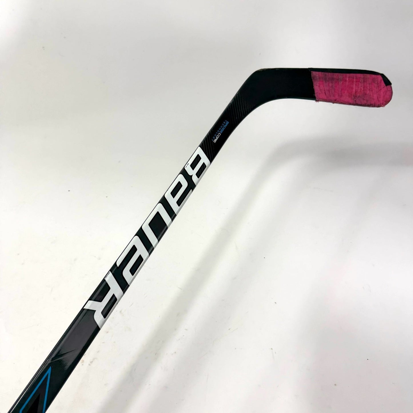 Used Right Bauer Volt | 77 Flex P92 Curve Grip | J558