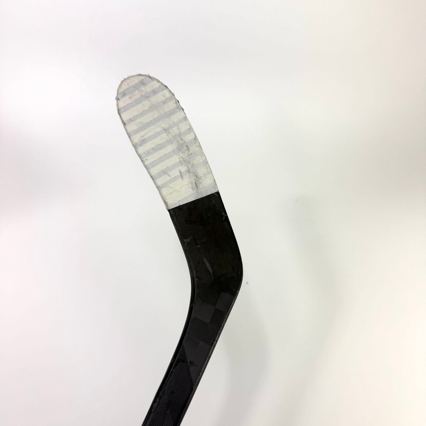 Used Left Black CCM Jetspeed FT7 Pro | 80 Flex P28 Curve Grip | A218 - Top Flight Hockey