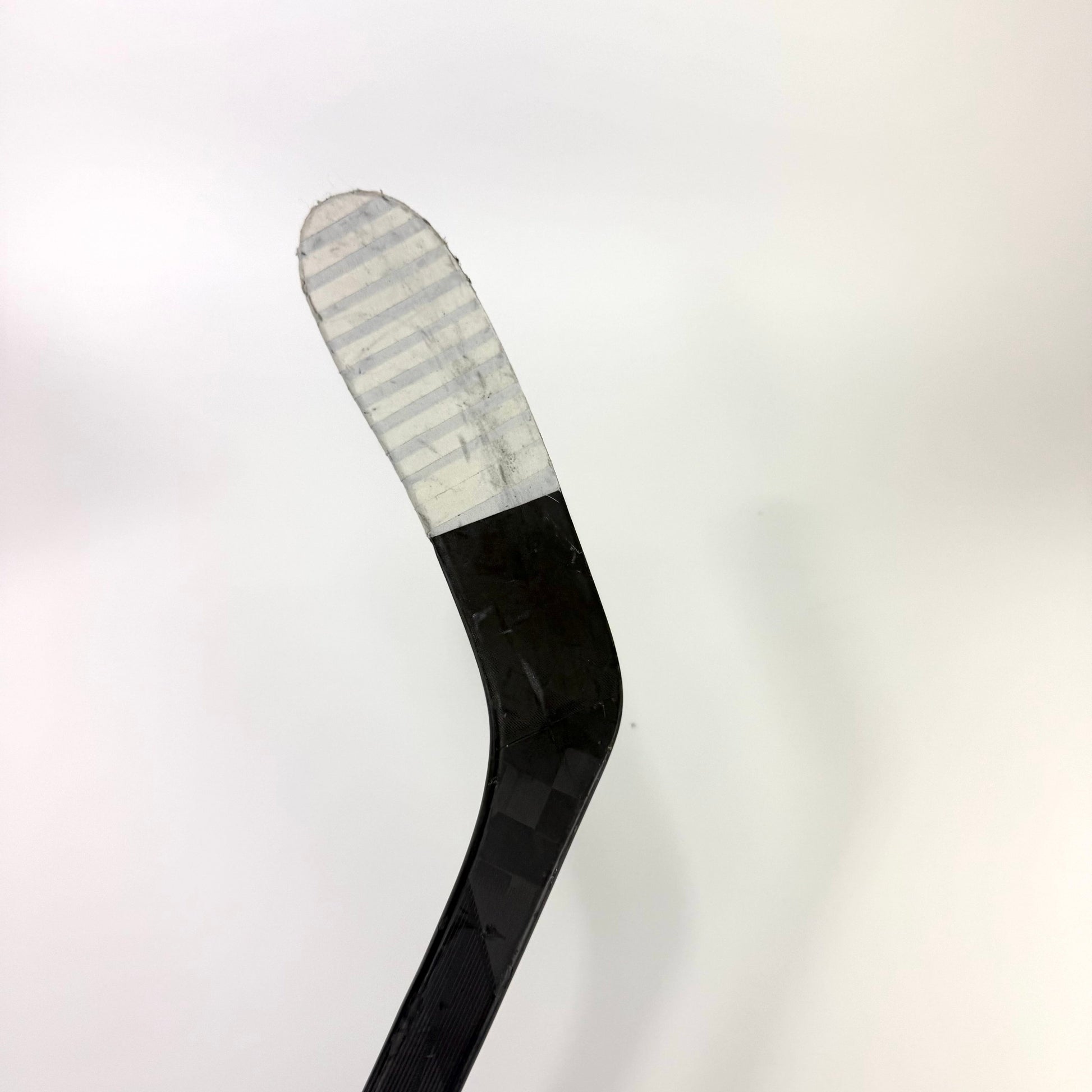 Used Left Black CCM Jetspeed FT7 Pro | 80 Flex P28 Curve Grip | A218 - Top Flight Hockey