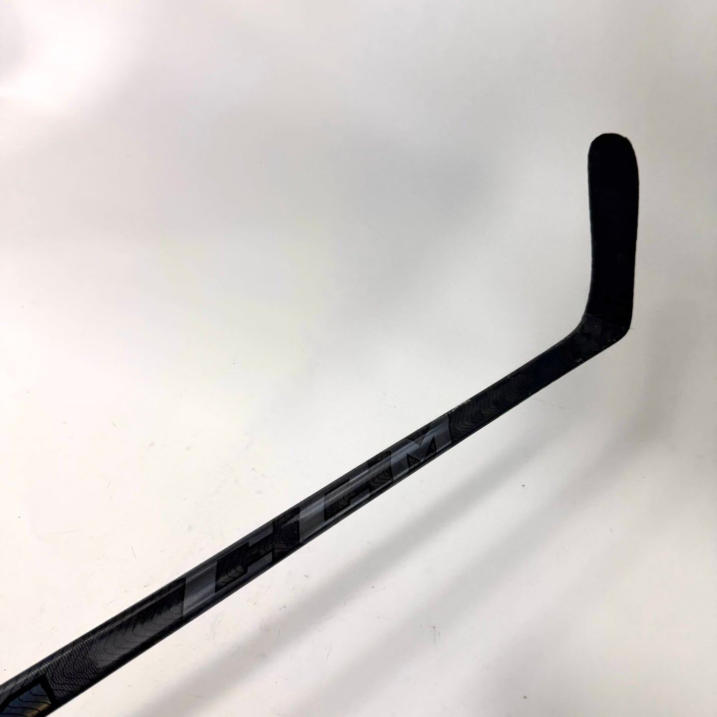 Used Left CCM Ribcor Trigger 6 Pro | 95 Flex Heel Curve Grip | R175