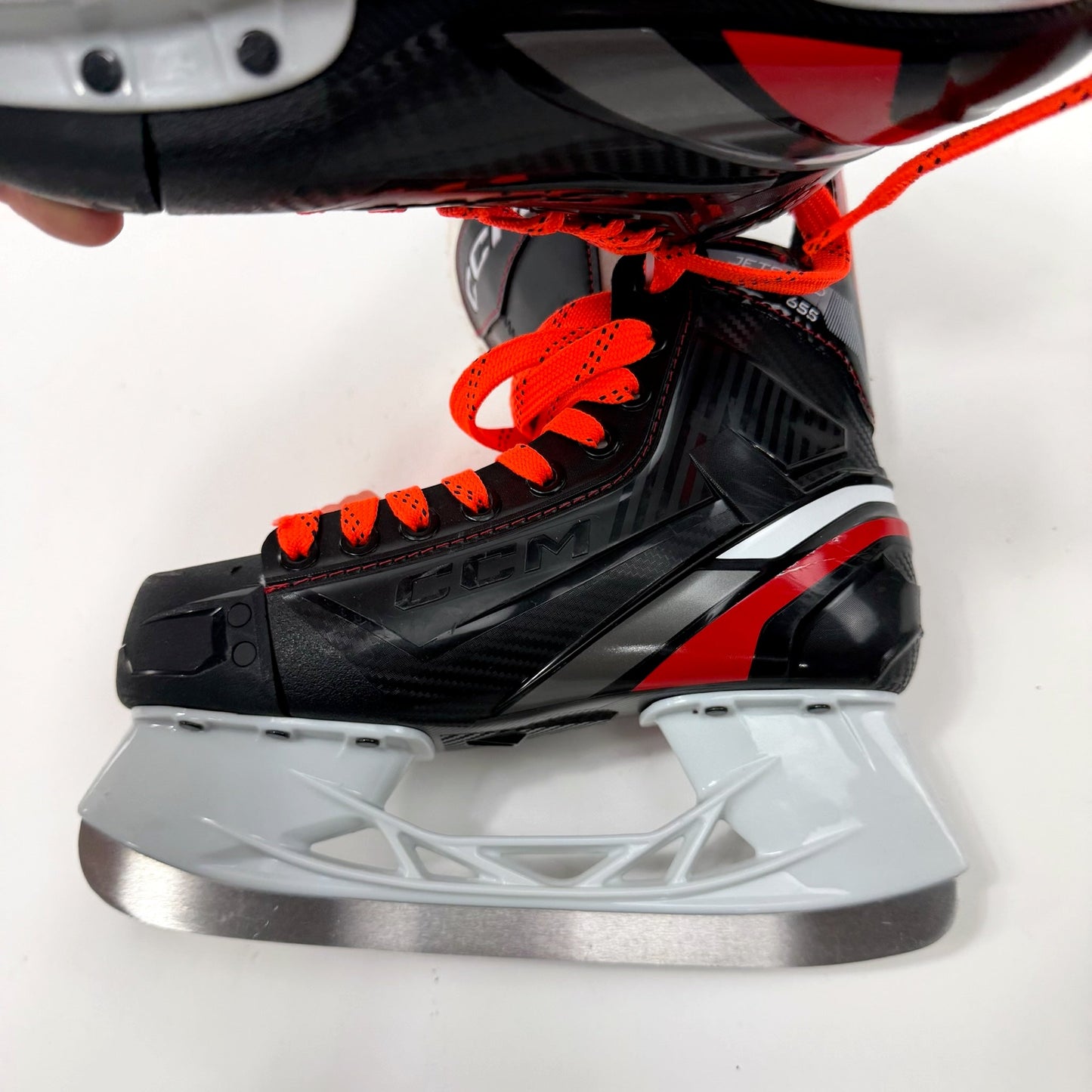Used CCM Jetspeed FT655 Skates | Size 4 R | J131