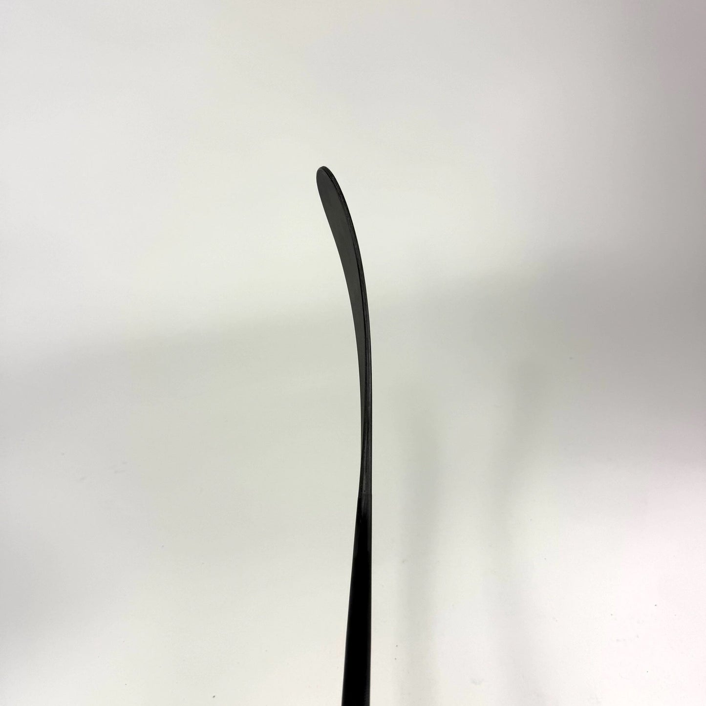 New Right Blue CCM Jetspeed FT8 Pro | 90 Flex P28M Curve Grip | Sennecke | J499