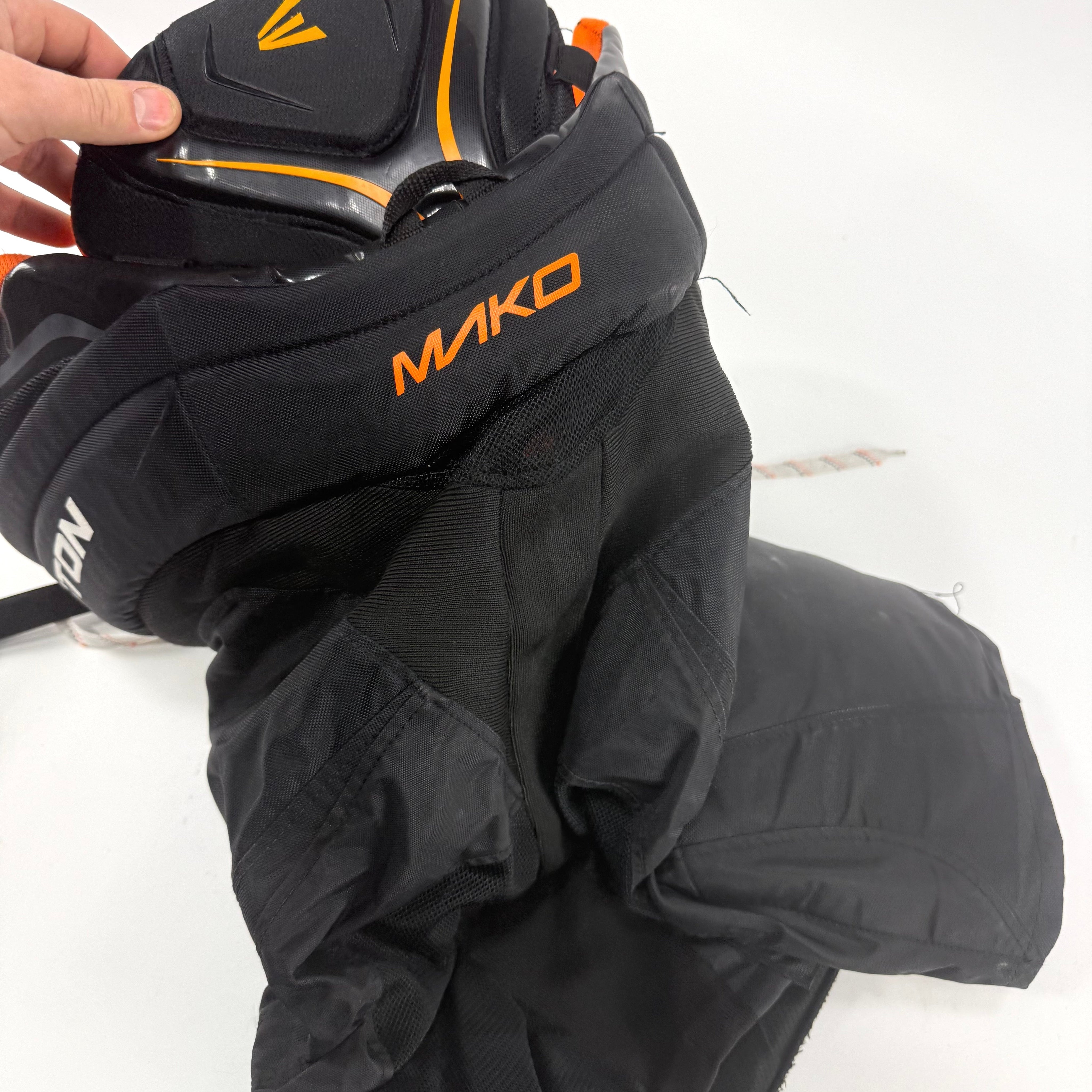 Used Black Easton Mako Pants | Jr XL | U317 - Top Flight Hockey